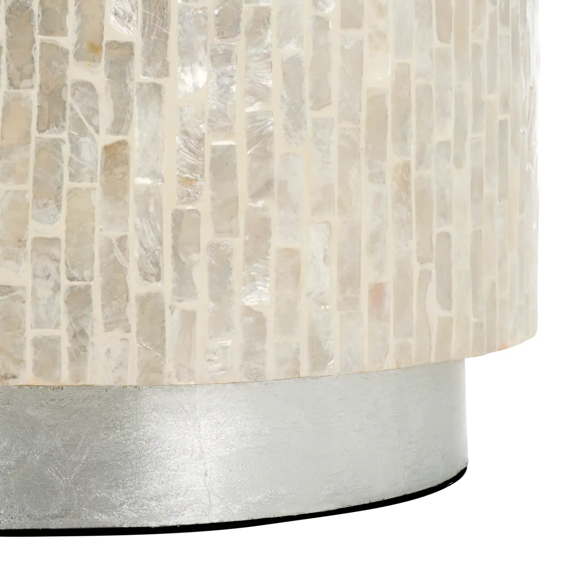 Scarlett Round Accent Table in Natural / Silver, detail view