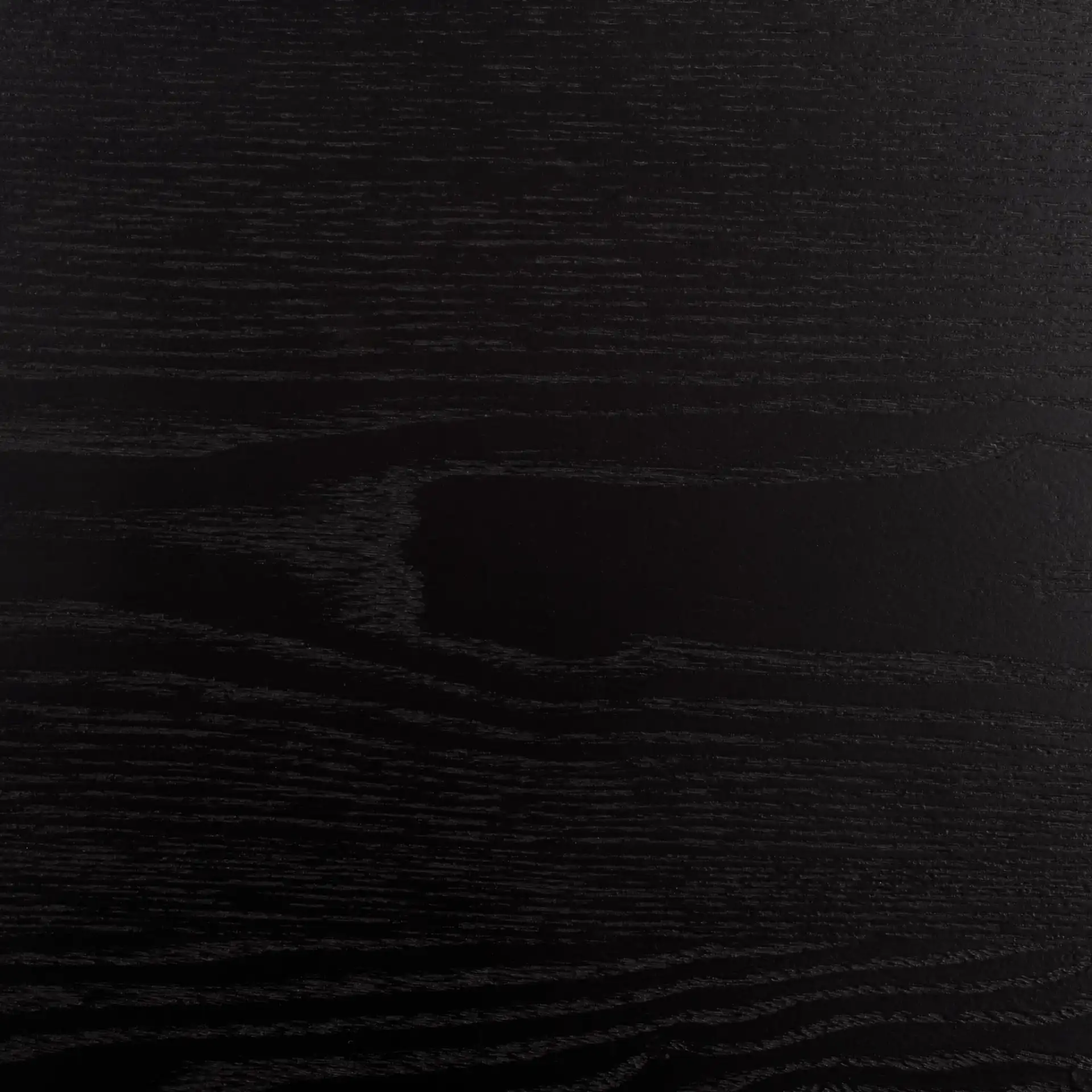 Ekon Round End Table in Black, detail view