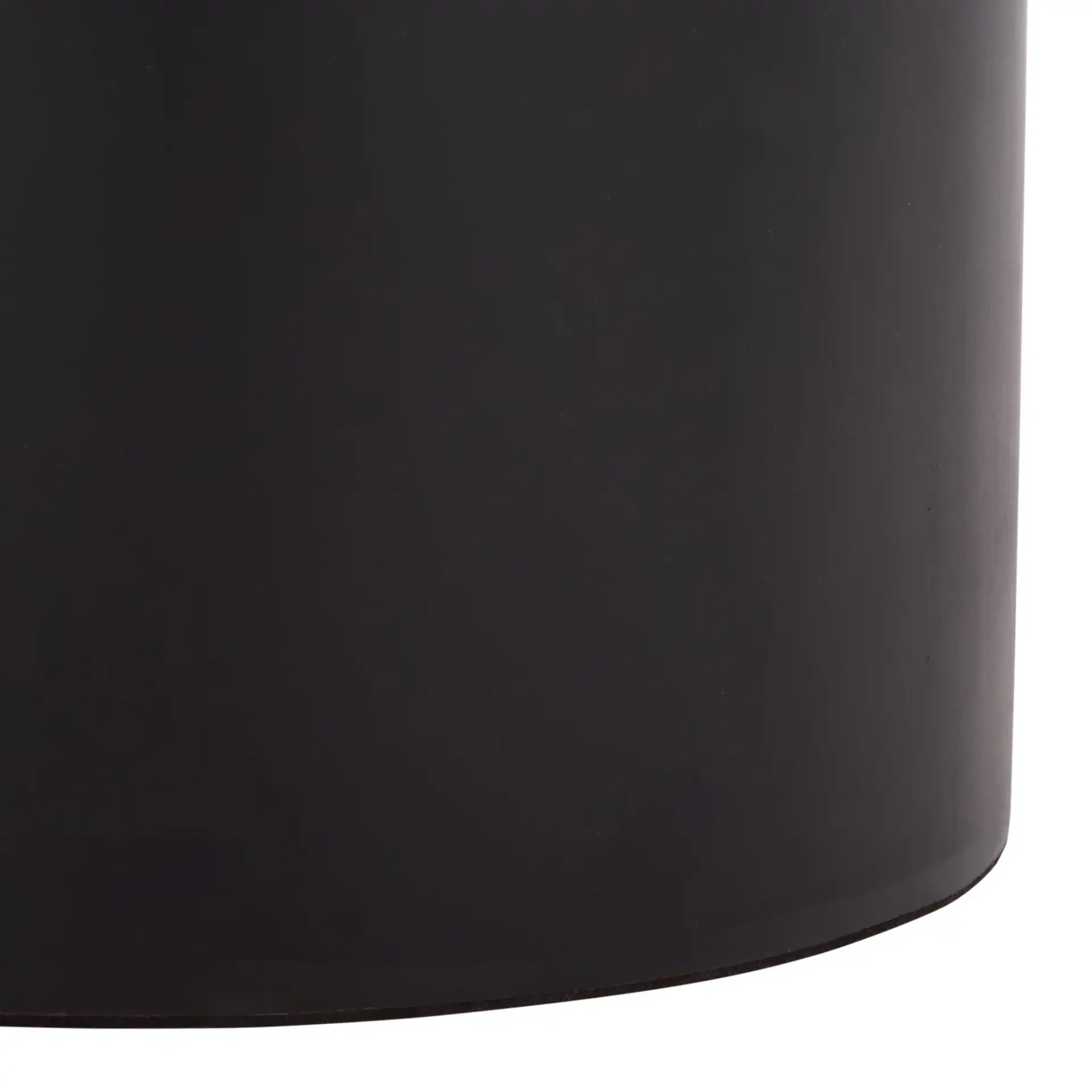 Tazon Round Accent Table in Black, detail view