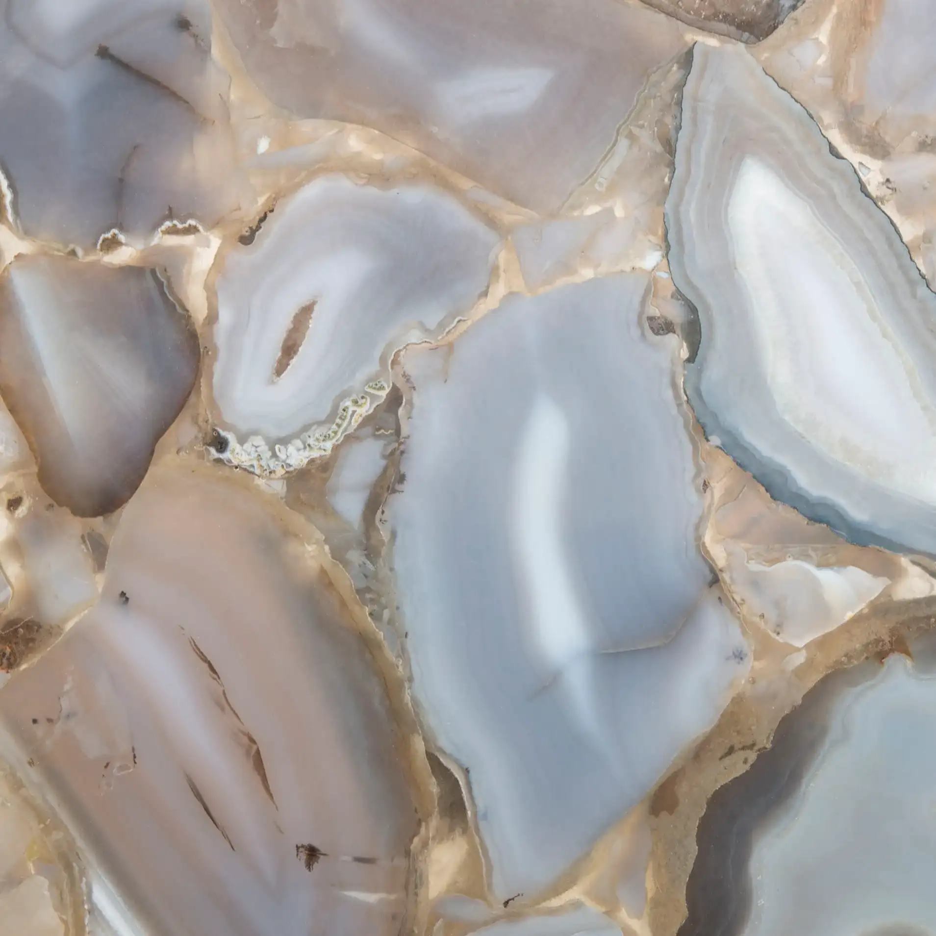 Ava Geometric Accent Table in Multicolor Agate / Gold, detail view
