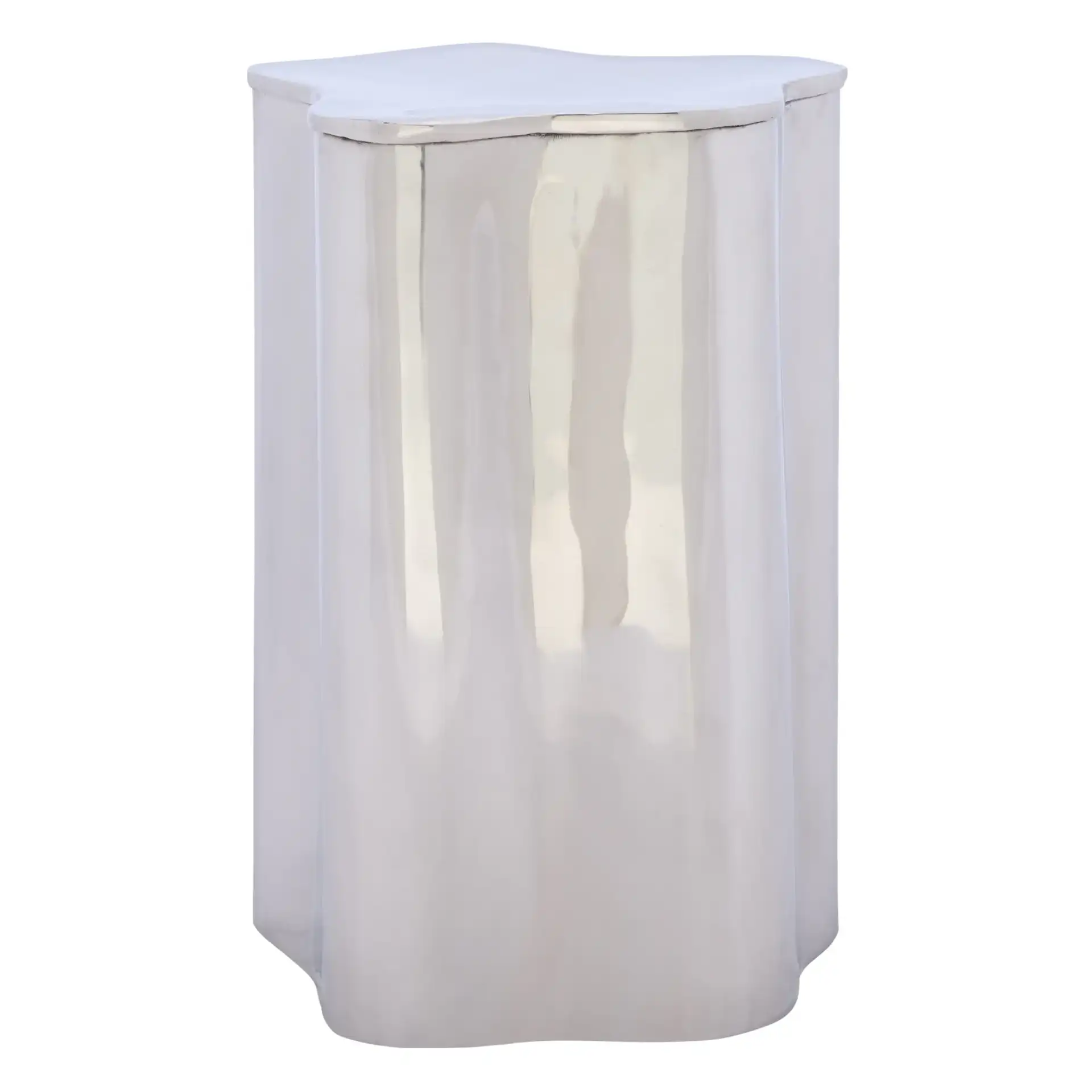 Tonnie Side Table in Silver, detail view