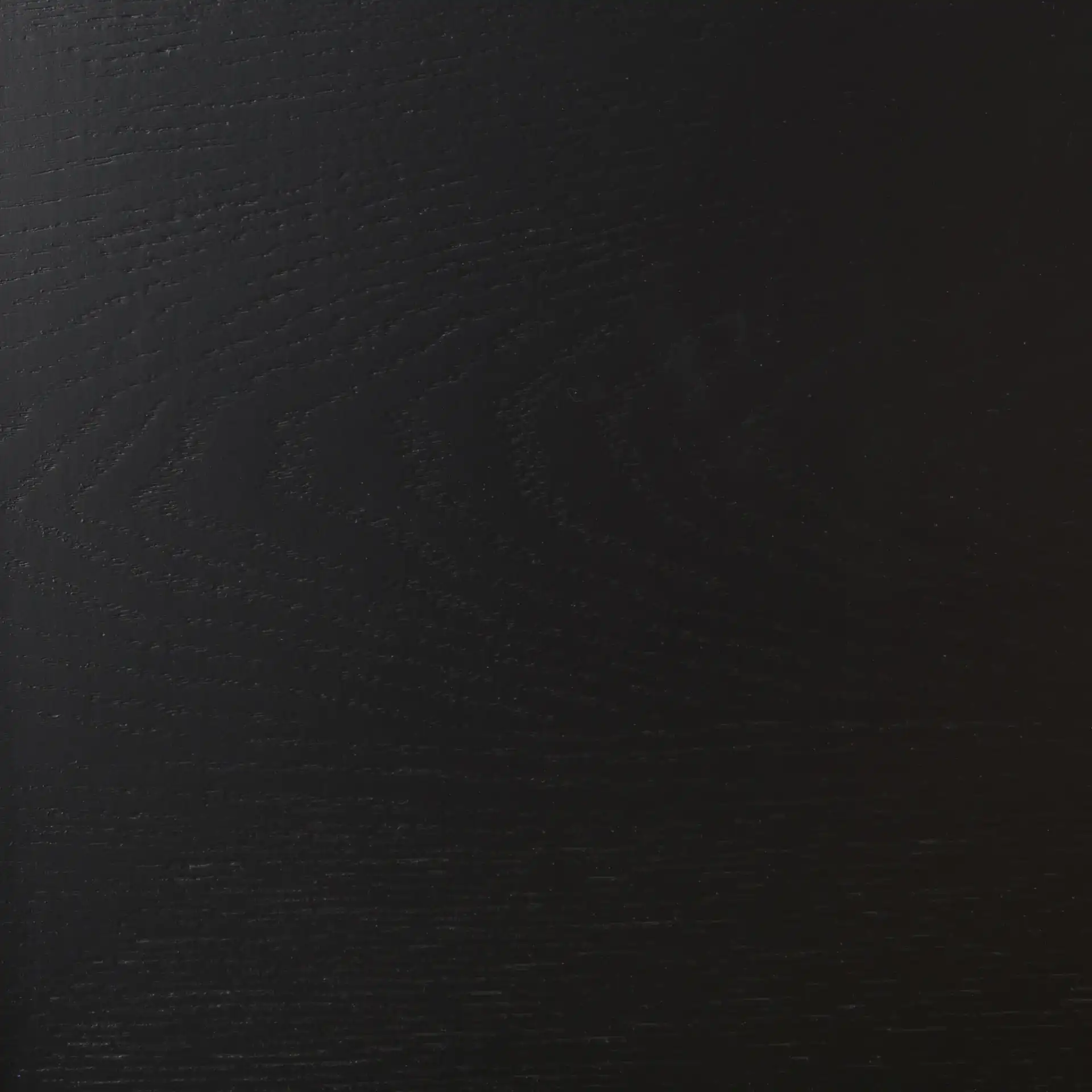 Naios Accent Table in Black, detail view