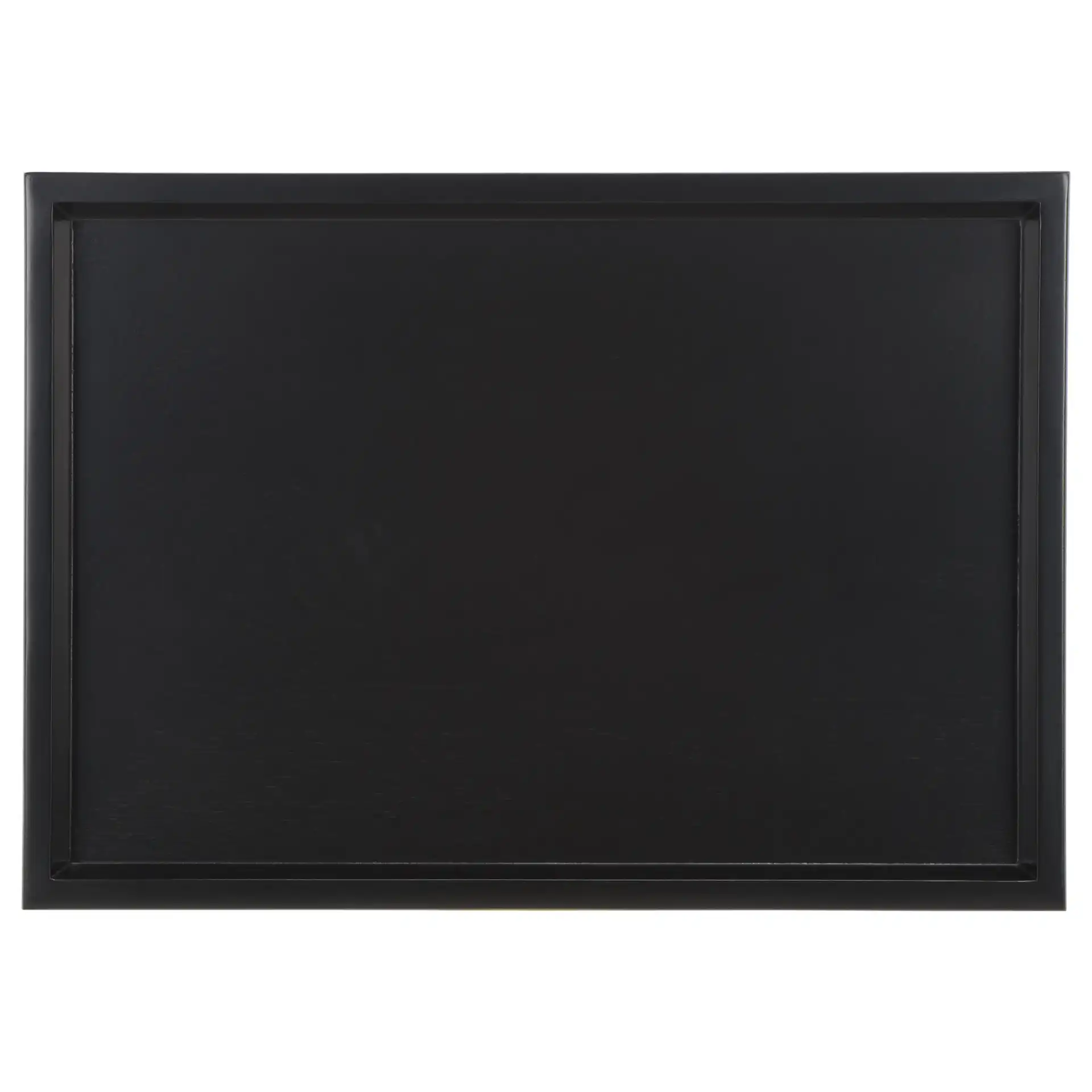Naios Accent Table in Black, detail view