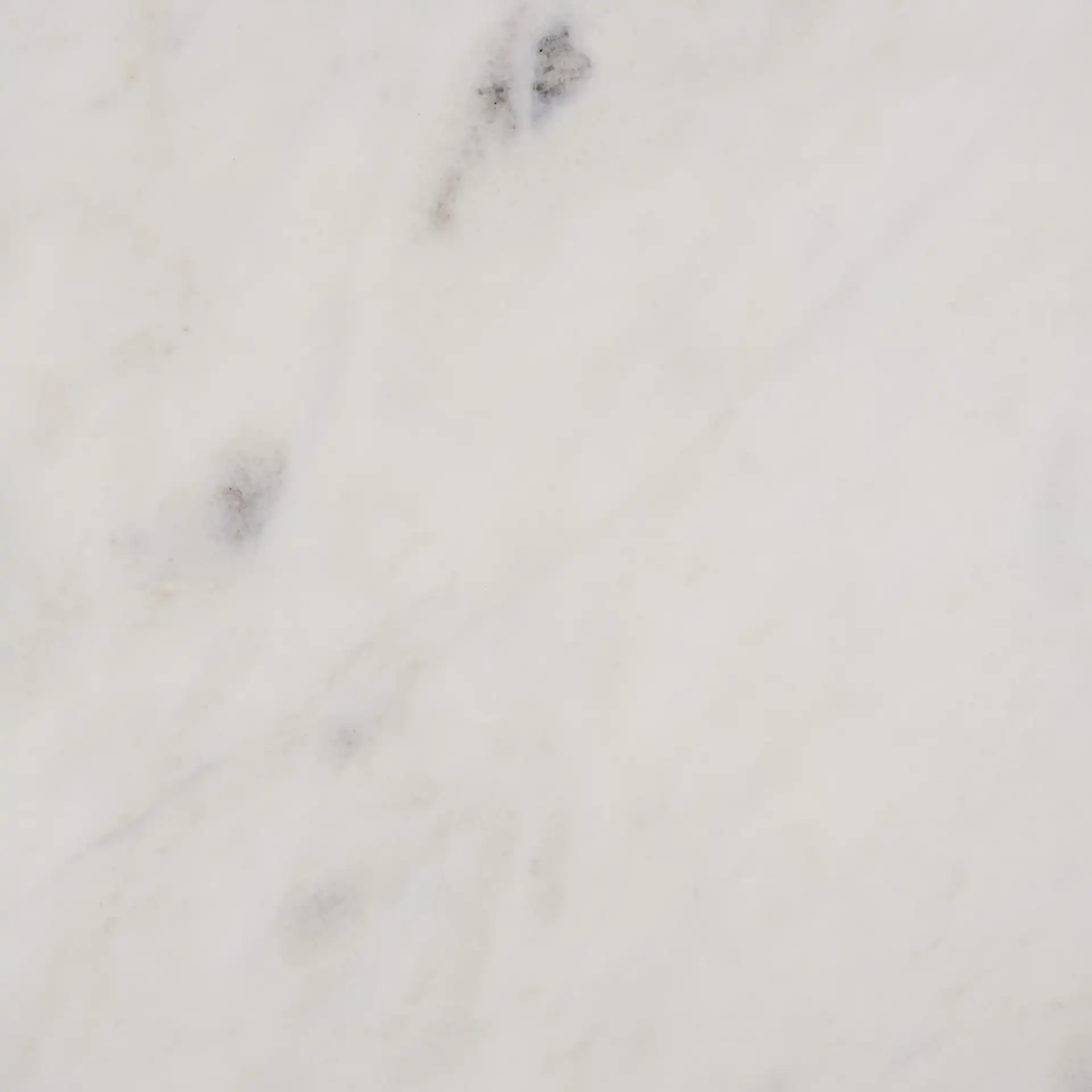 Daveth Round Drink Accent Table in White Marble / Black, detail view