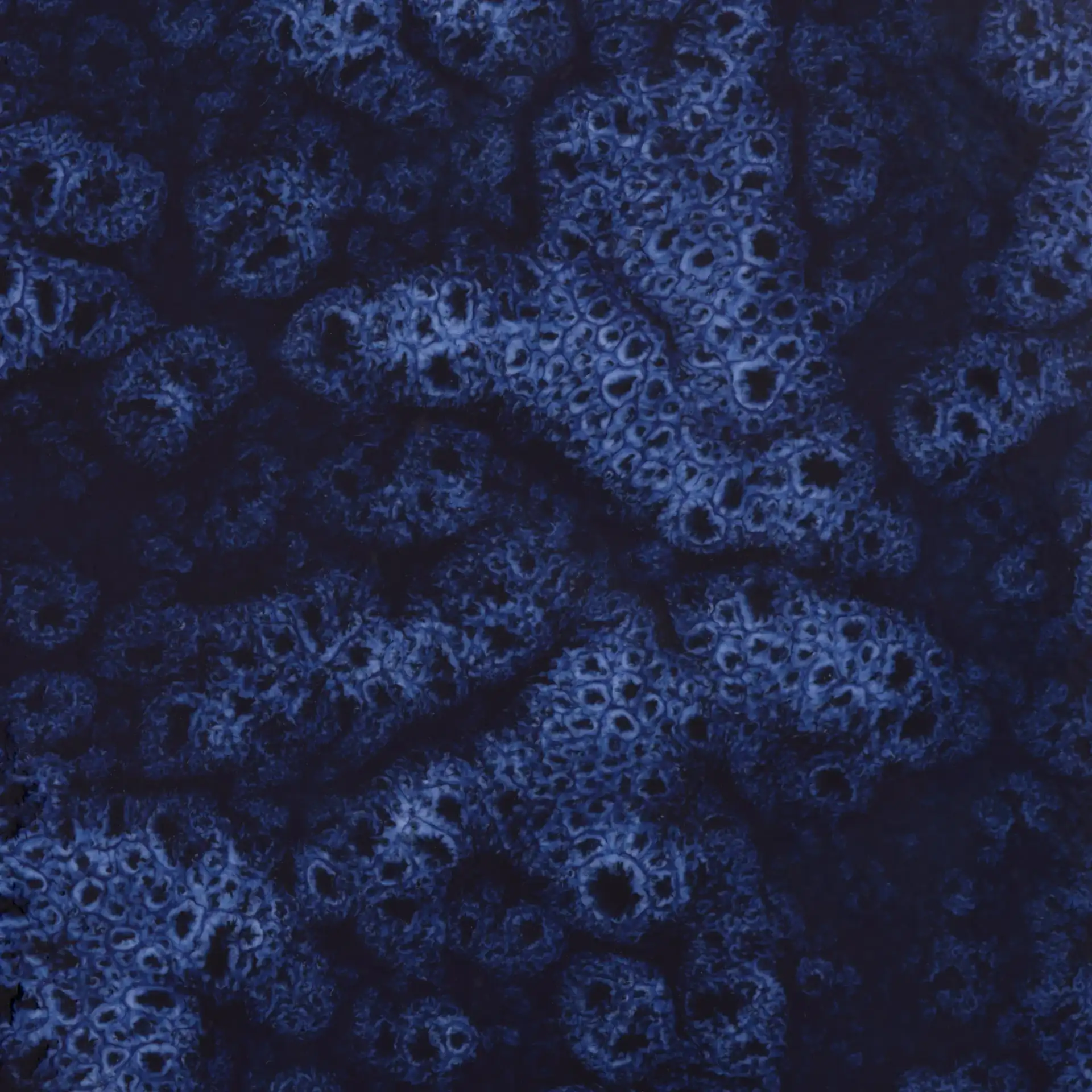 Lessa Garden Stool in Blue, detail view