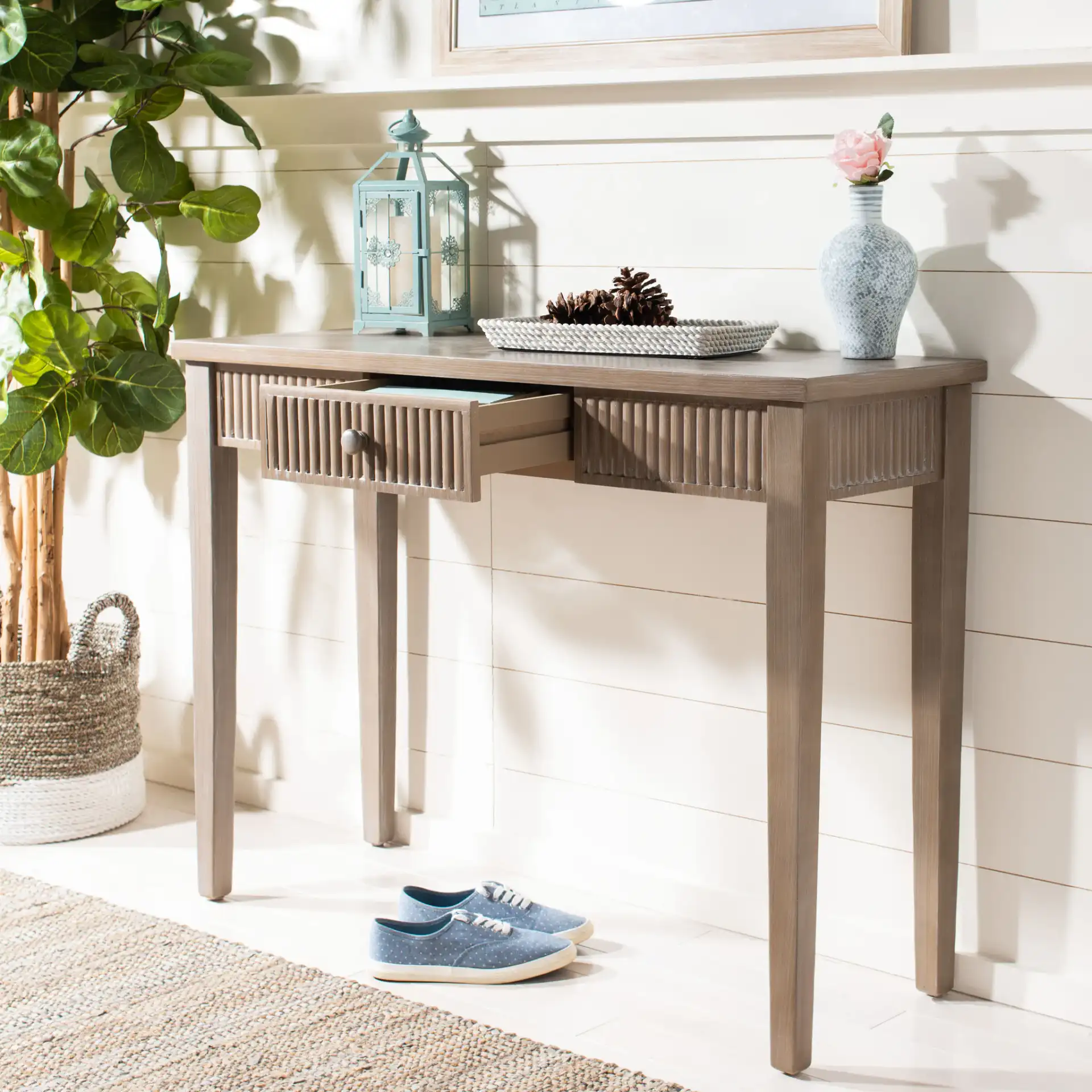Beale Console in Taupe / Oak, detail view