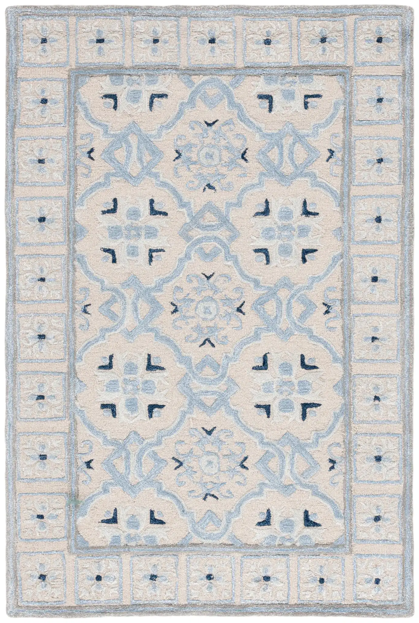 Bella Interlocking Trellis Hand-Tufted Rug in Ivory / Blue