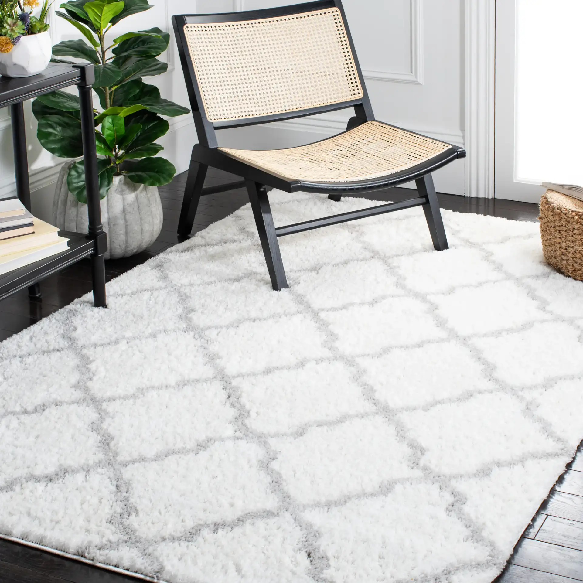 Berber Curved Trellis Shag Rug in Ivory / Light Gray in a styled room