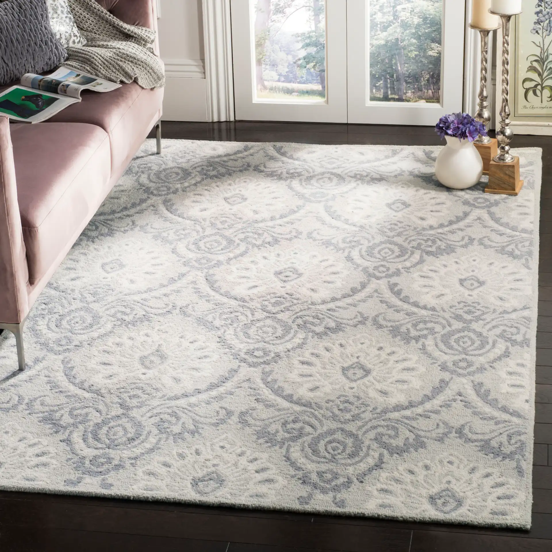 Blossom Palmette Damask Hand-Tufted Wool Rug in Light Gray / Ivory in a styled room
