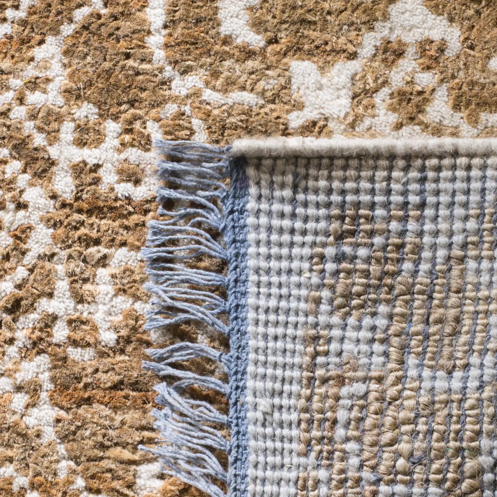 Bohemian Damask Hand-Woven Jute Rug in Brown / Beige in a styled room