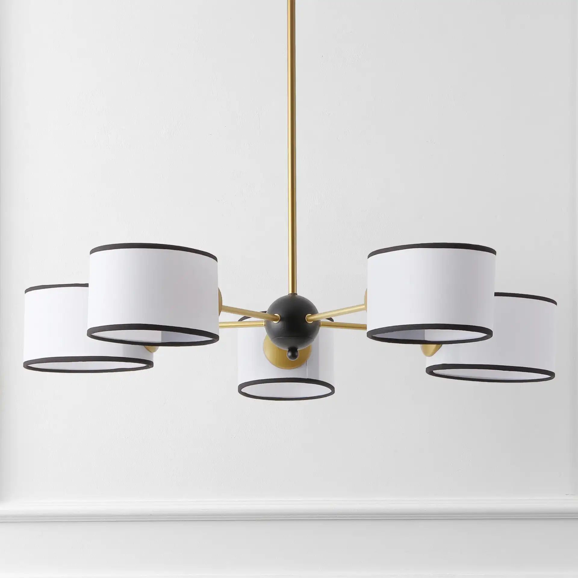 Mickie Chandelier in White / Black, detail view