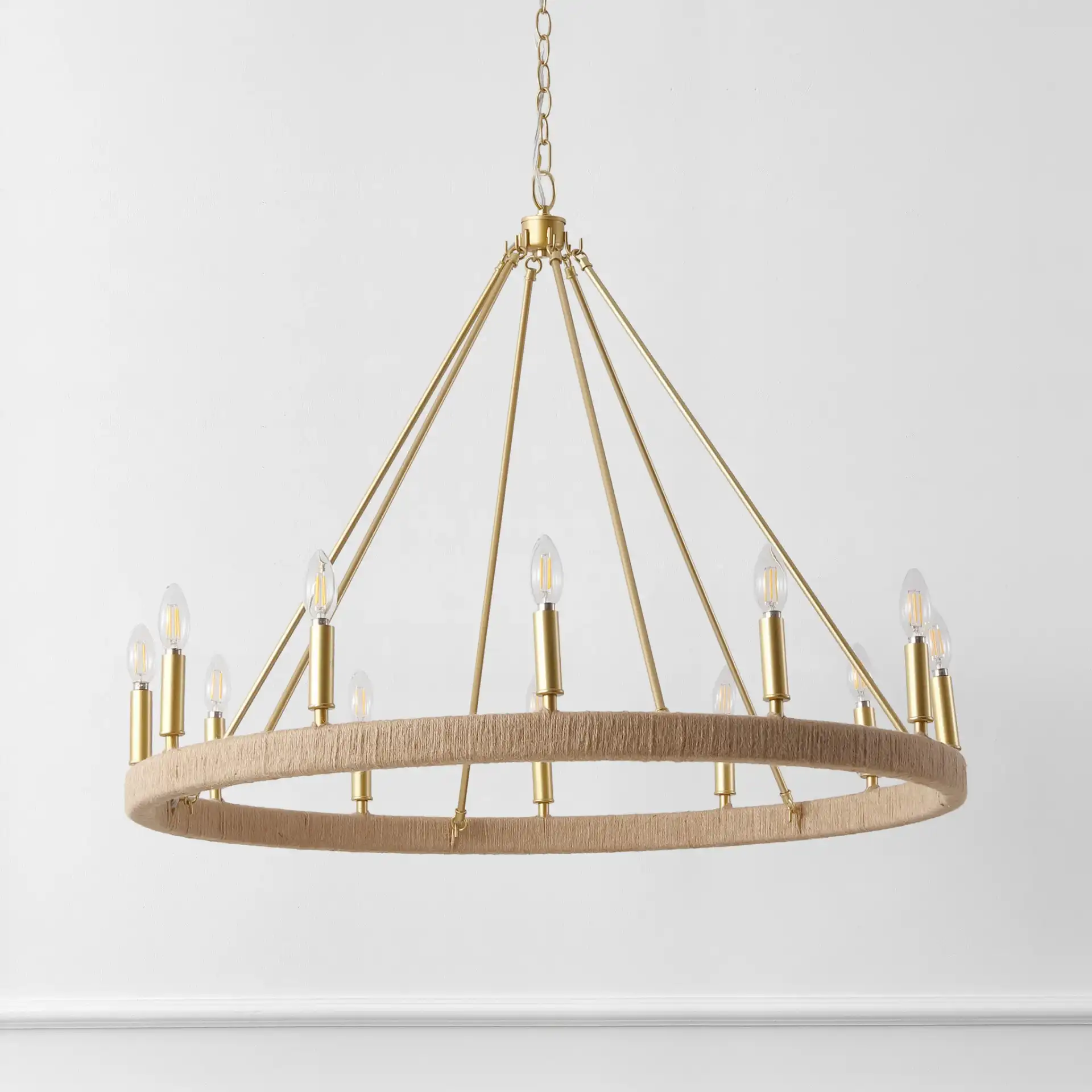 Enya Chandelier in Natural / Gold, detail view
