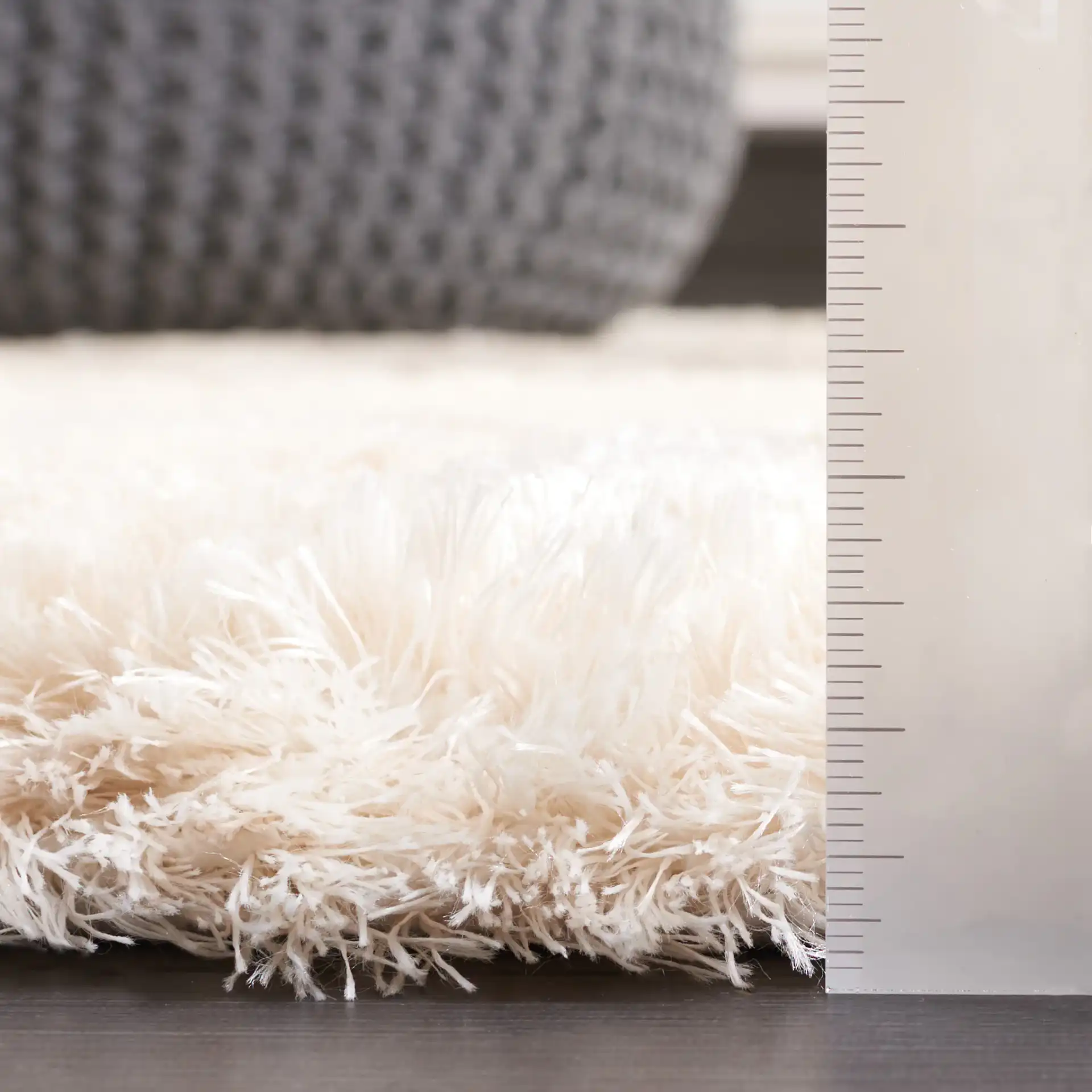 Cloud Abstract Shag Rug in Ivory / Gray in a styled room