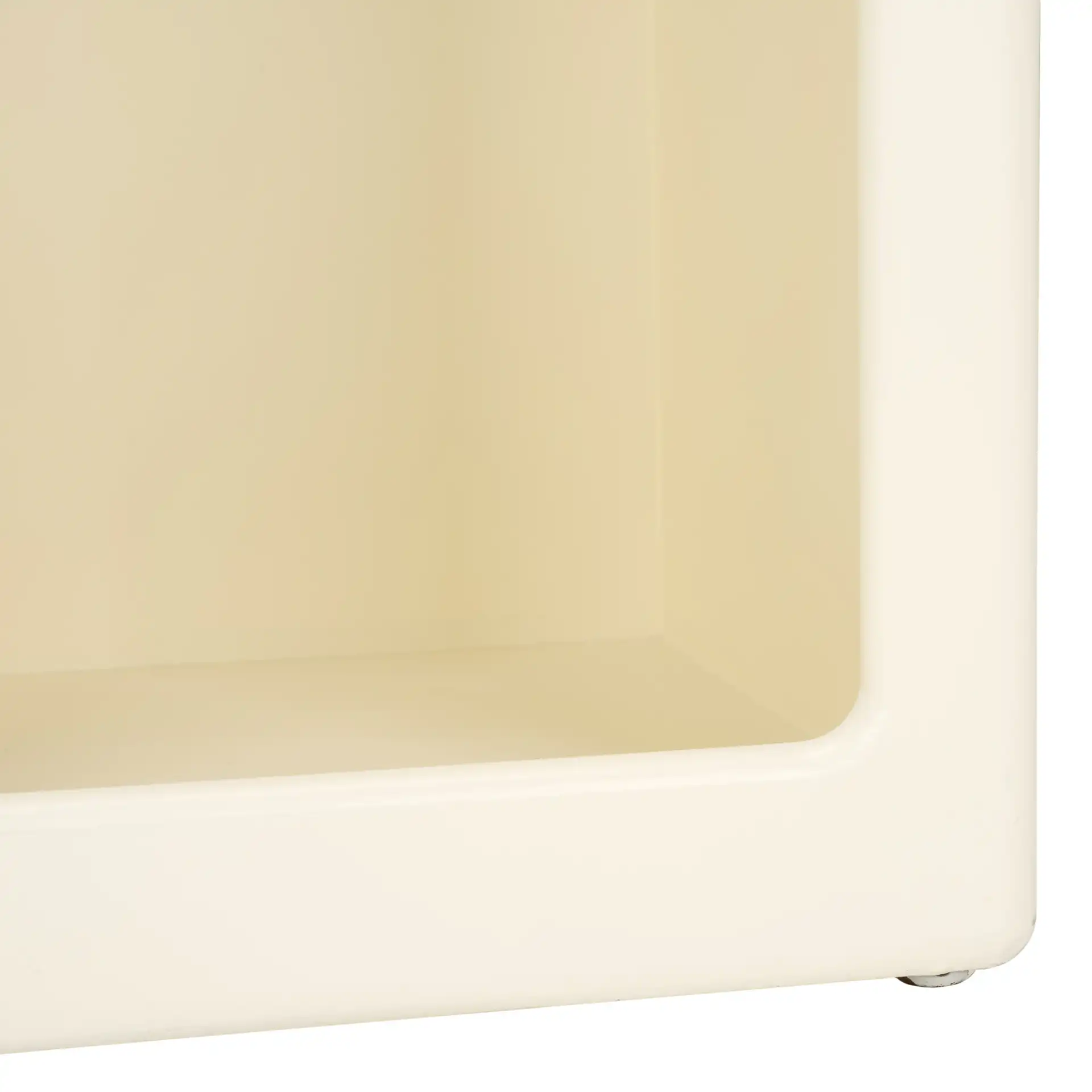 Nefeli Console Table in Ivory, detail view