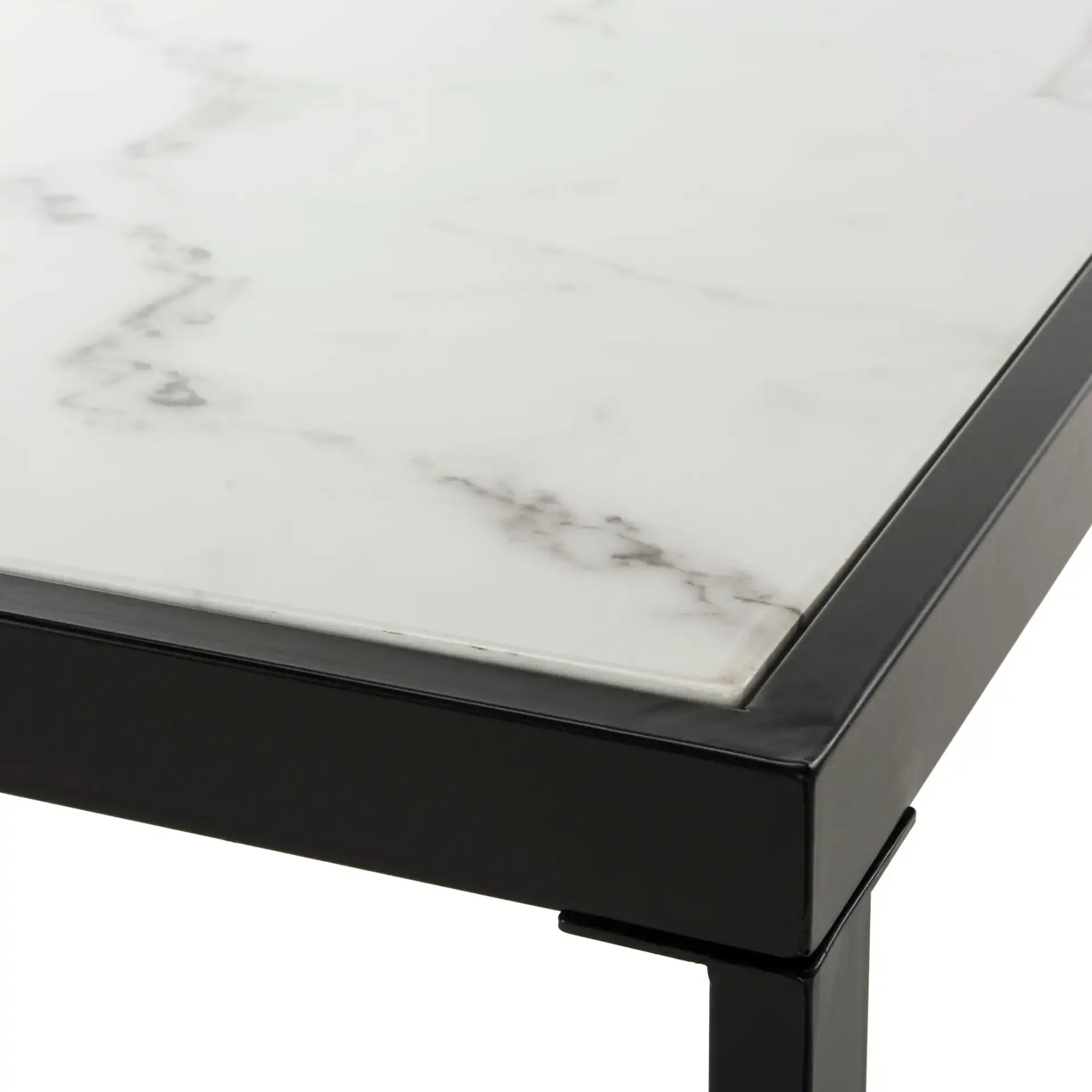 Zuri Coffee Table in White / Matte Black, detail view