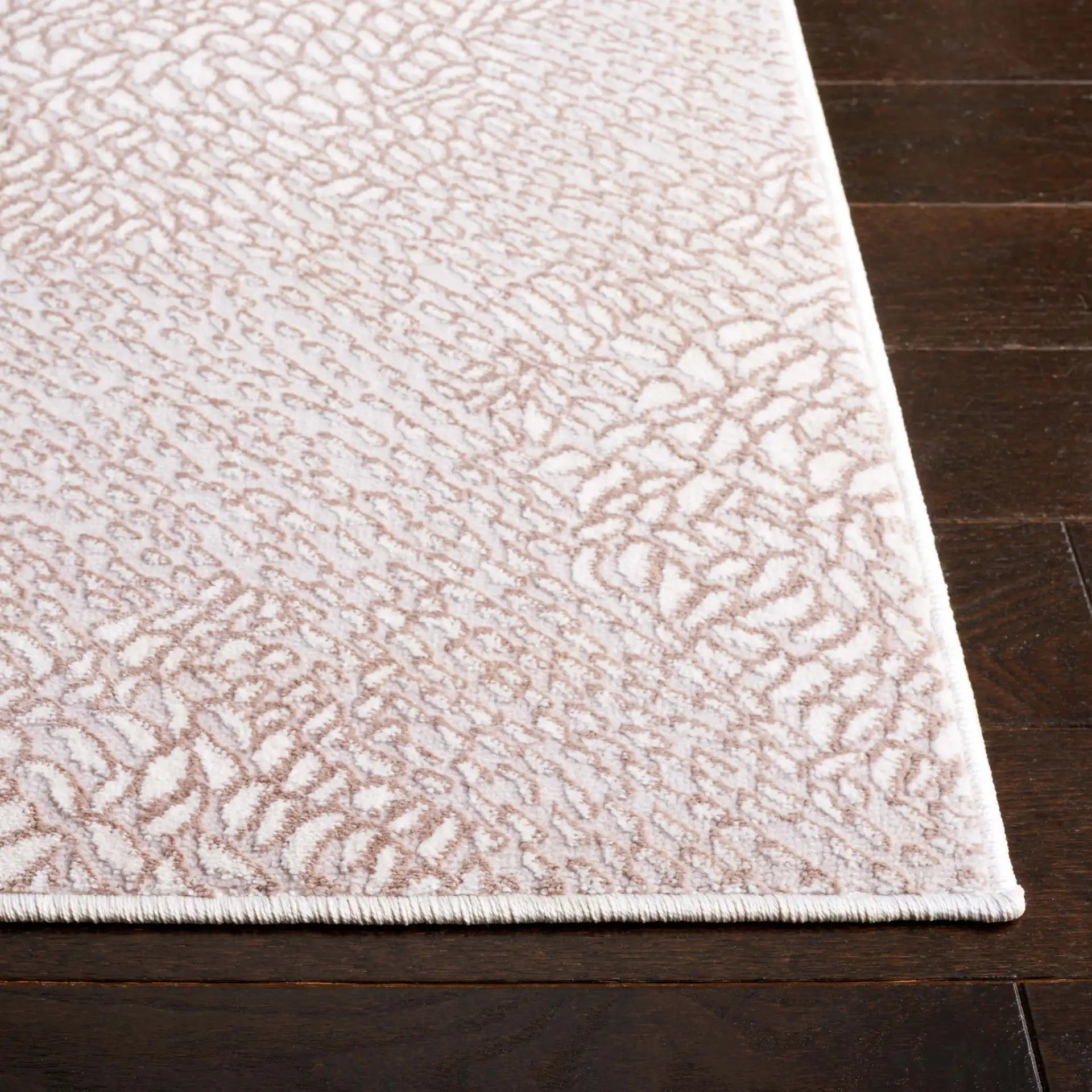 Continental Leafy Diamond Rug in Ivory / Beige in a styled room