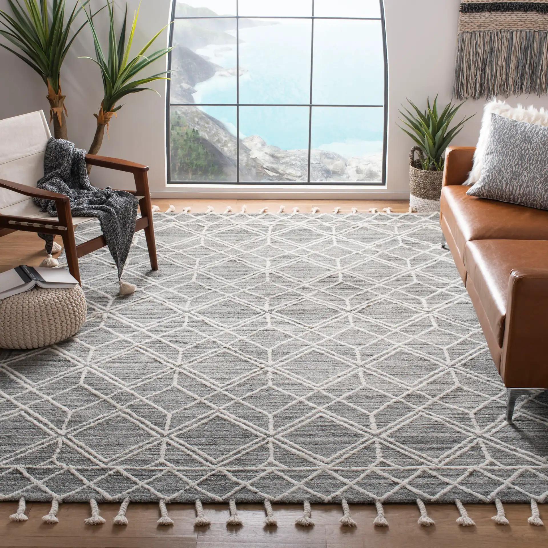 Casablanca Geometric Diamond Trellis Hand-Tufted Wool Rug in Gray / Ivory in a styled room