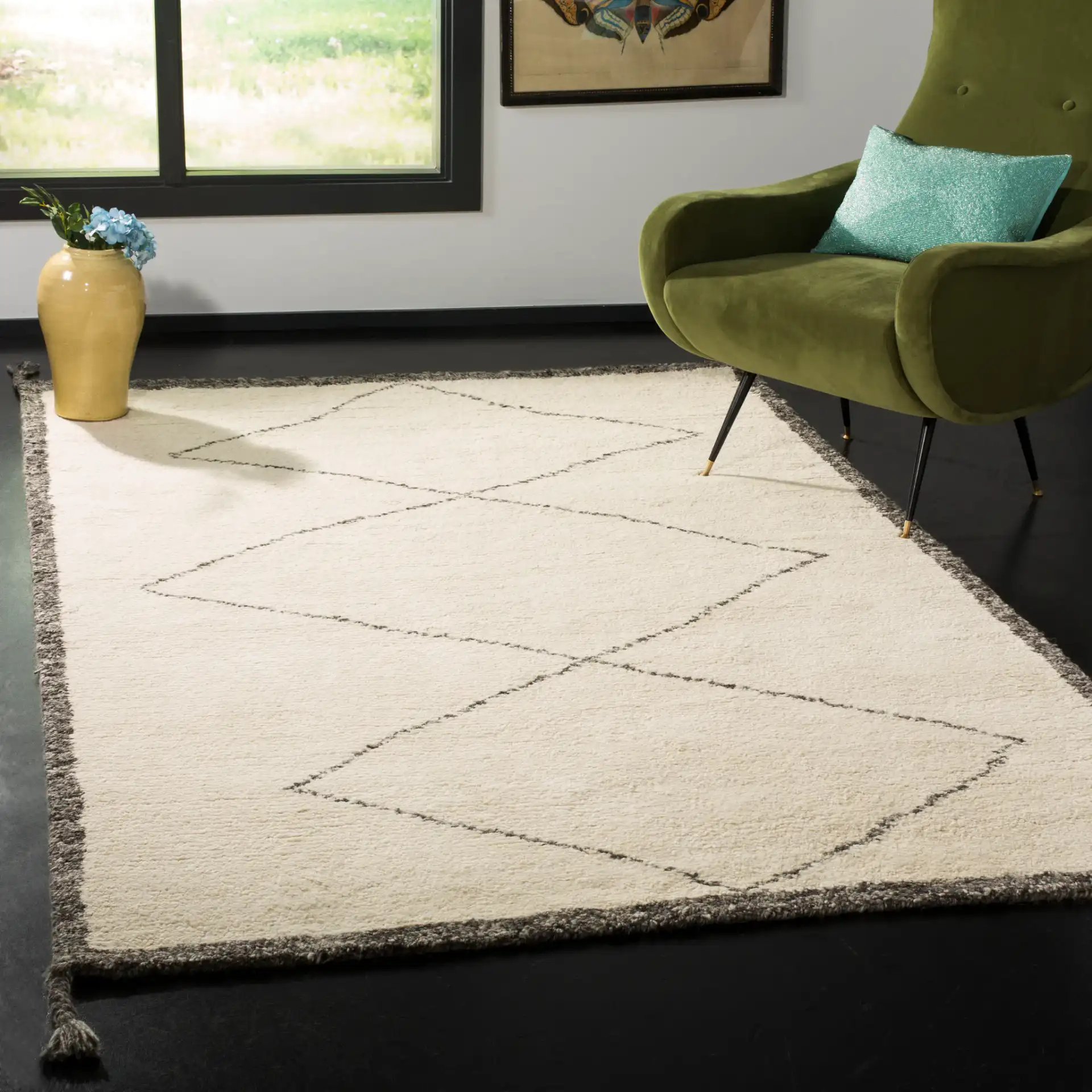 Casablanca Diamond Shag Wool Rug in Ivory / Charcoal in a styled room