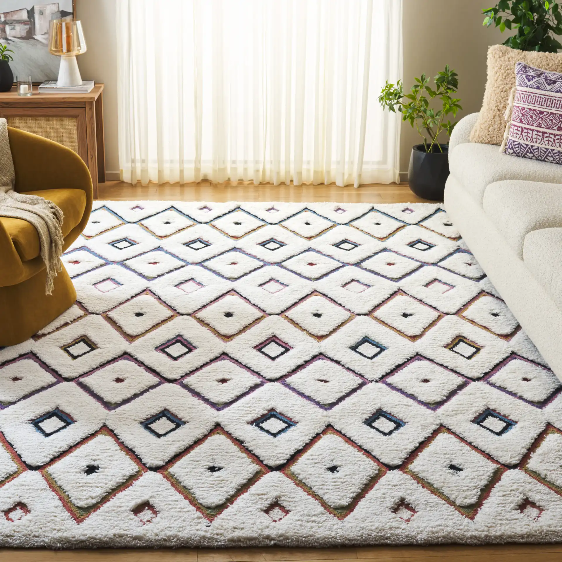 Casablanca Diamond Lattice Hand-Tufted Shag Wool Rug in Ivory / Blue in a styled room
