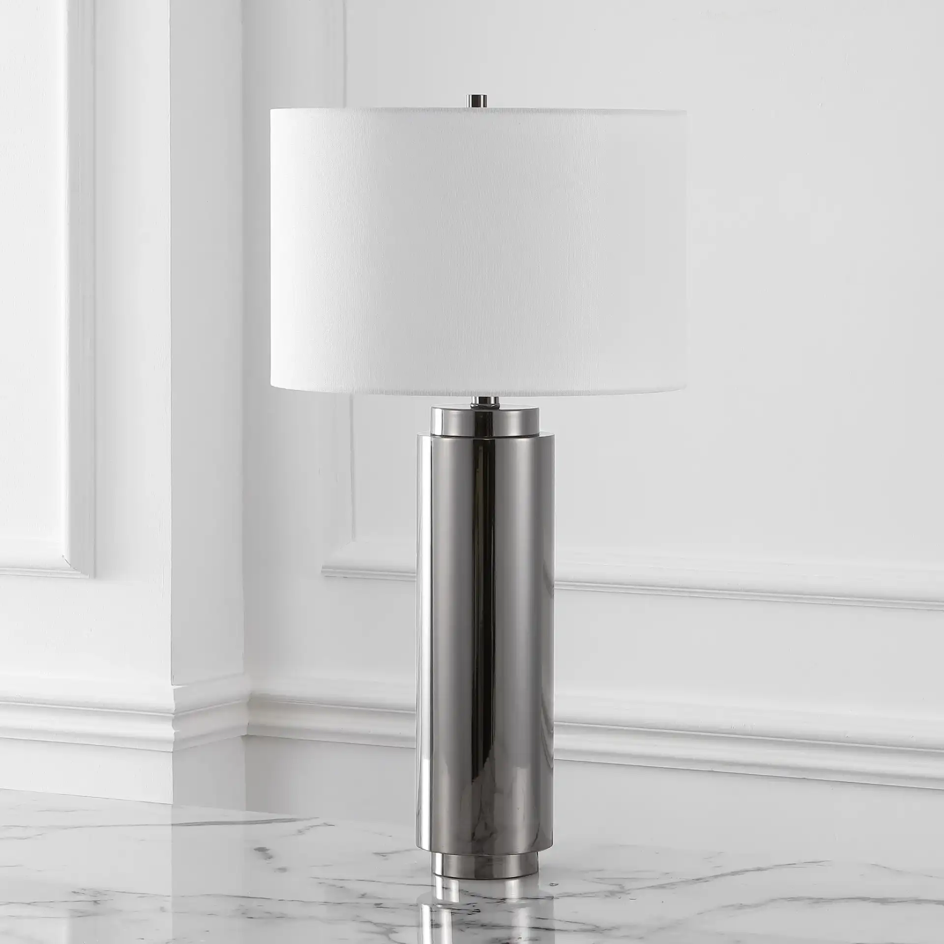 Terry Metal Pillar Table Lamp in Nickel / White, detail view