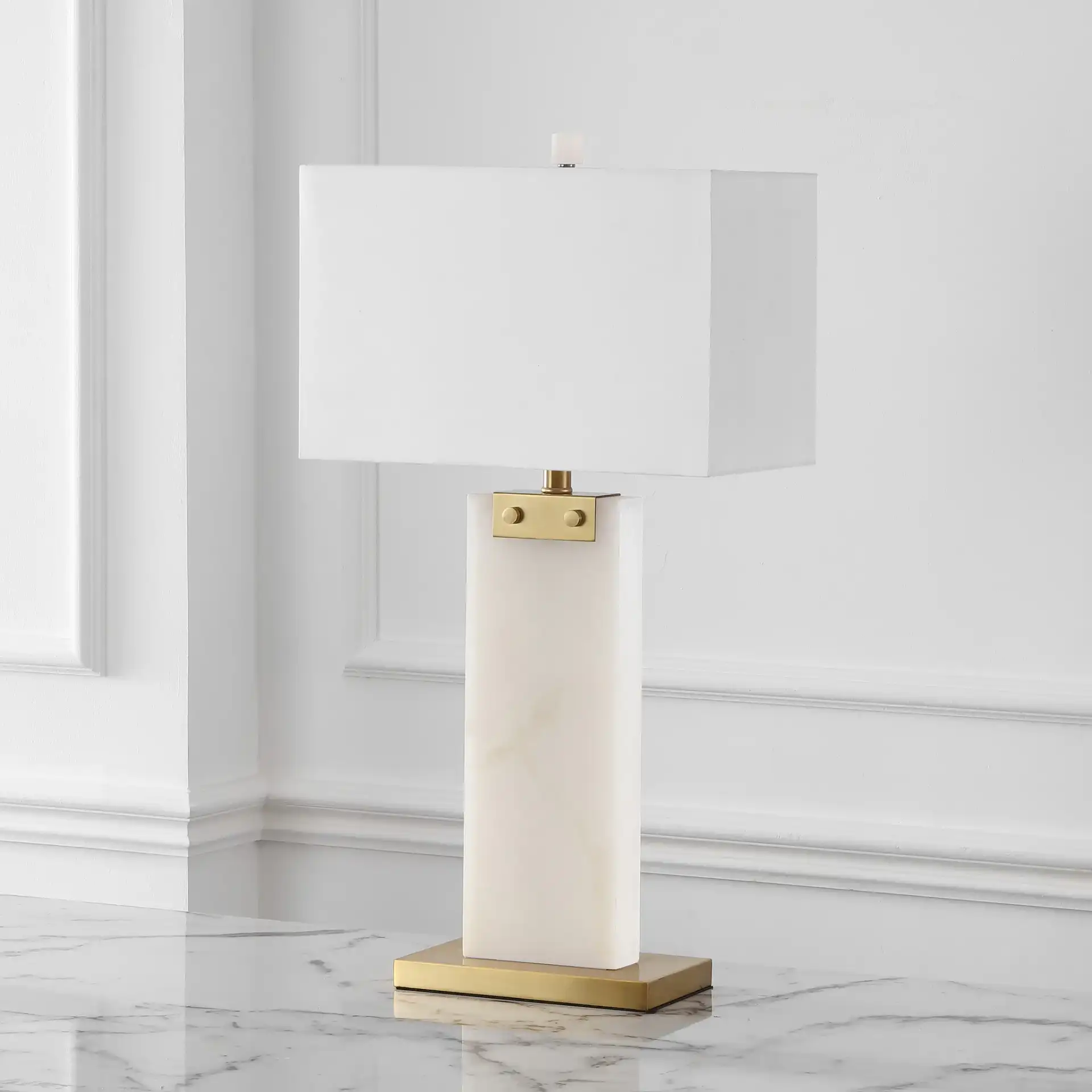 Morgen Alabaster Table Lamp in White / Gold, detail view