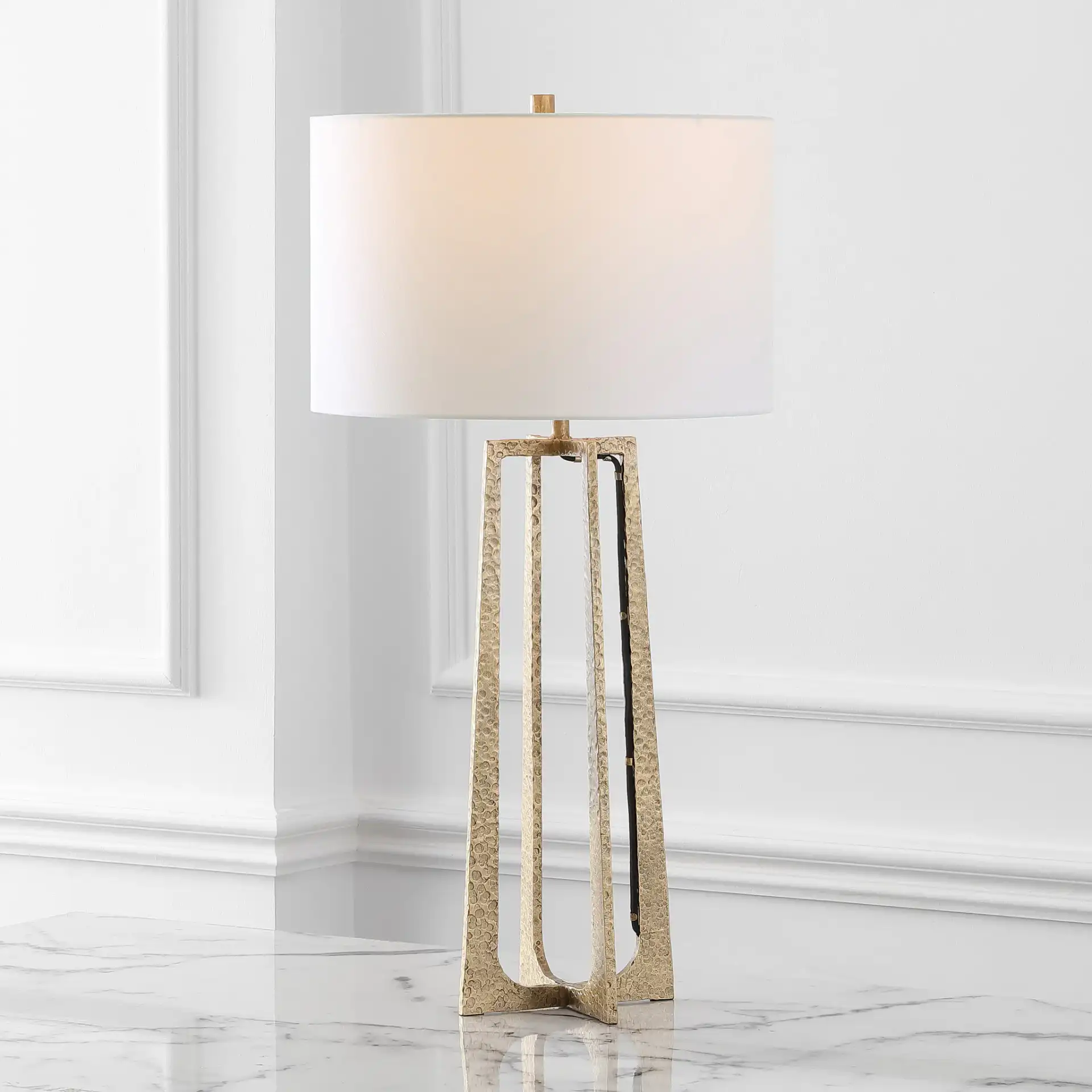 Jessa Metal Base Table Lamp in Black / White in a styled room