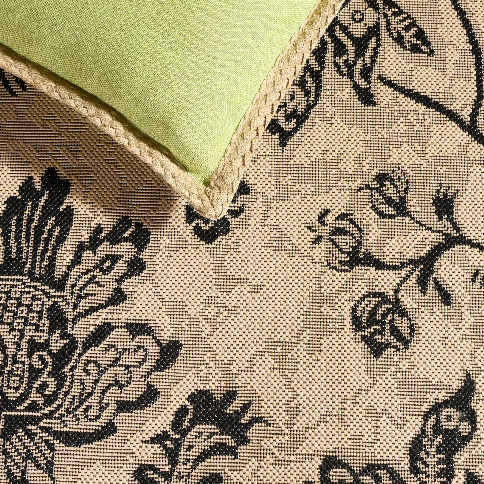 Courtyard Floral Jacobean Outdoor Rug in Courtyard Floral Jacobean Outdoor Rug in a styled room
