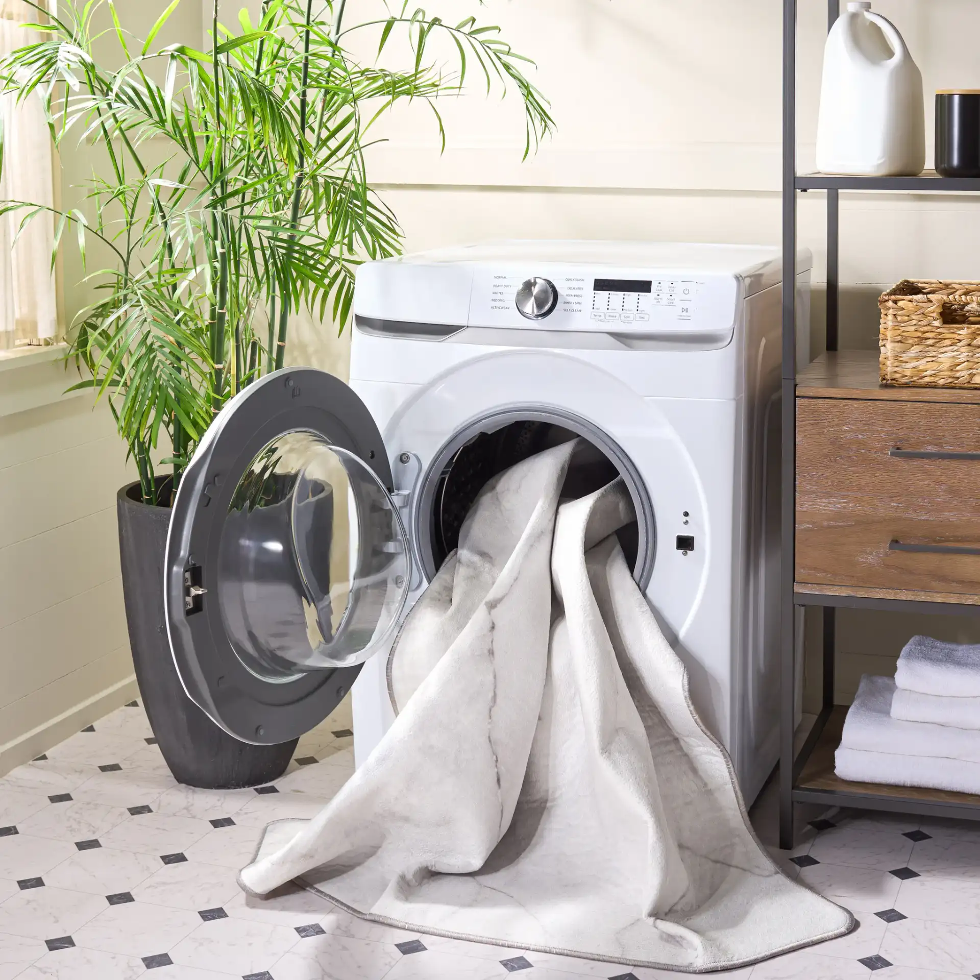 Daytona Marble Washable Rug in Ivory / Gray in a styled room