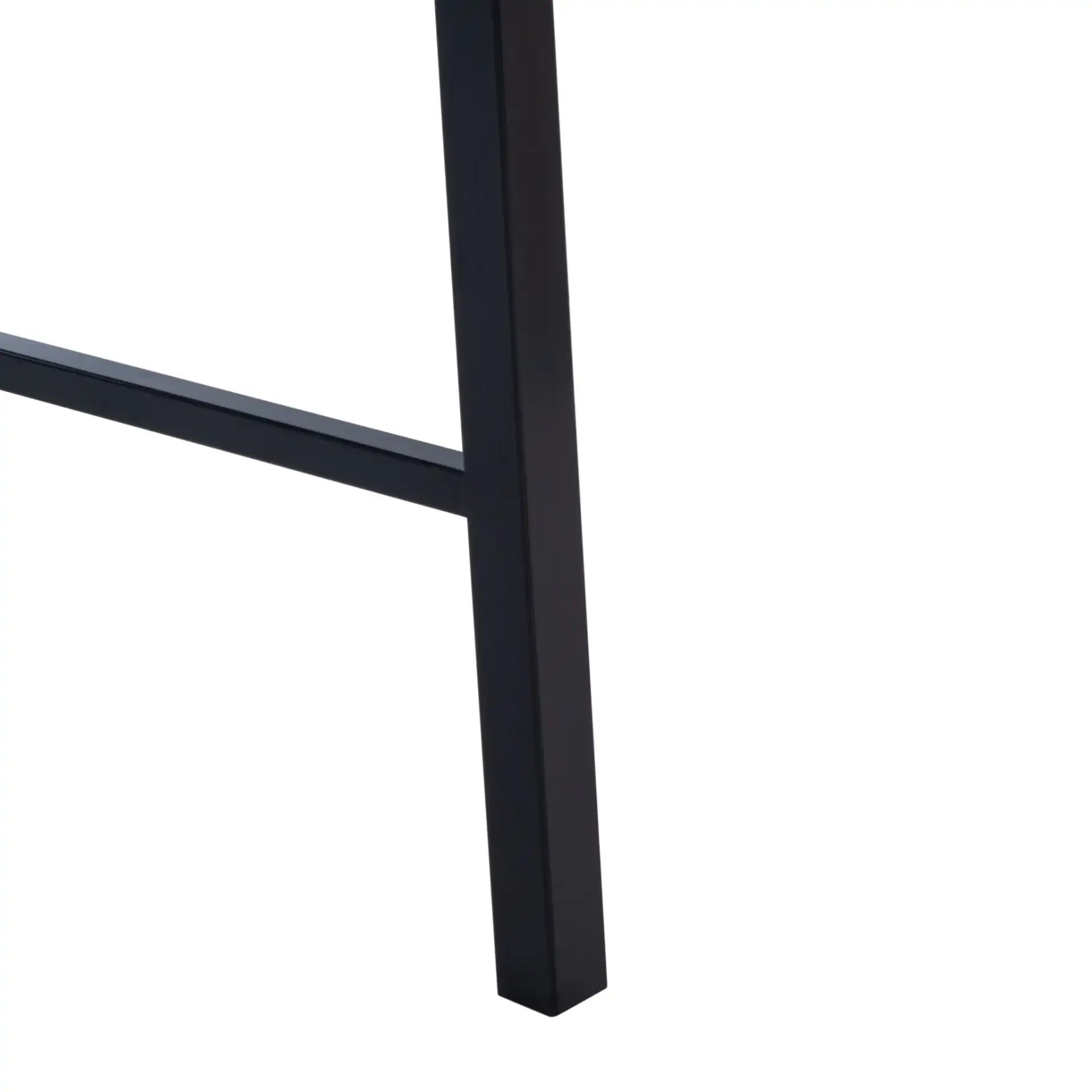 Bernhart Desk in Walnut / Black, detail view