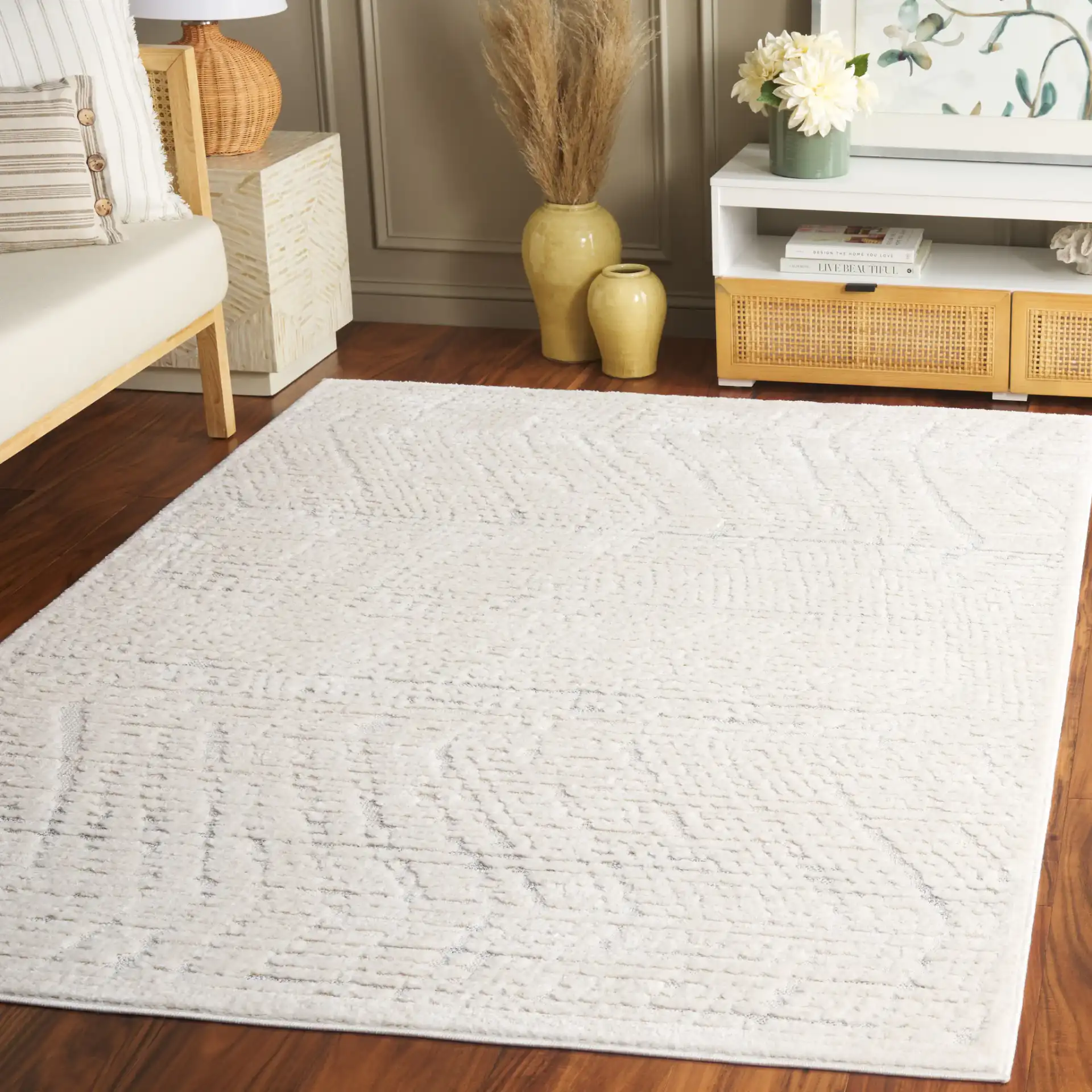 Elmhurst Linear Rug in Ivory / Gray in a styled room
