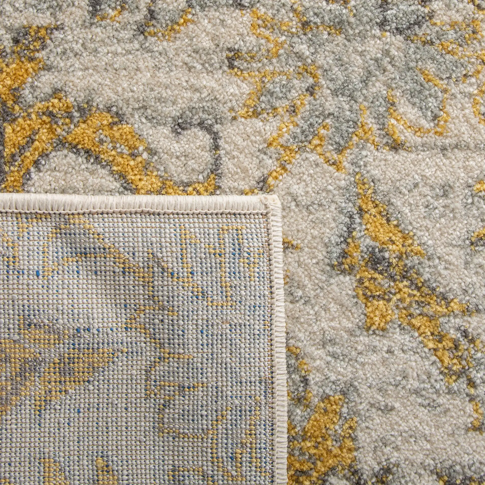 Evoke Botanical Scroll Rug in Ivory / Gold