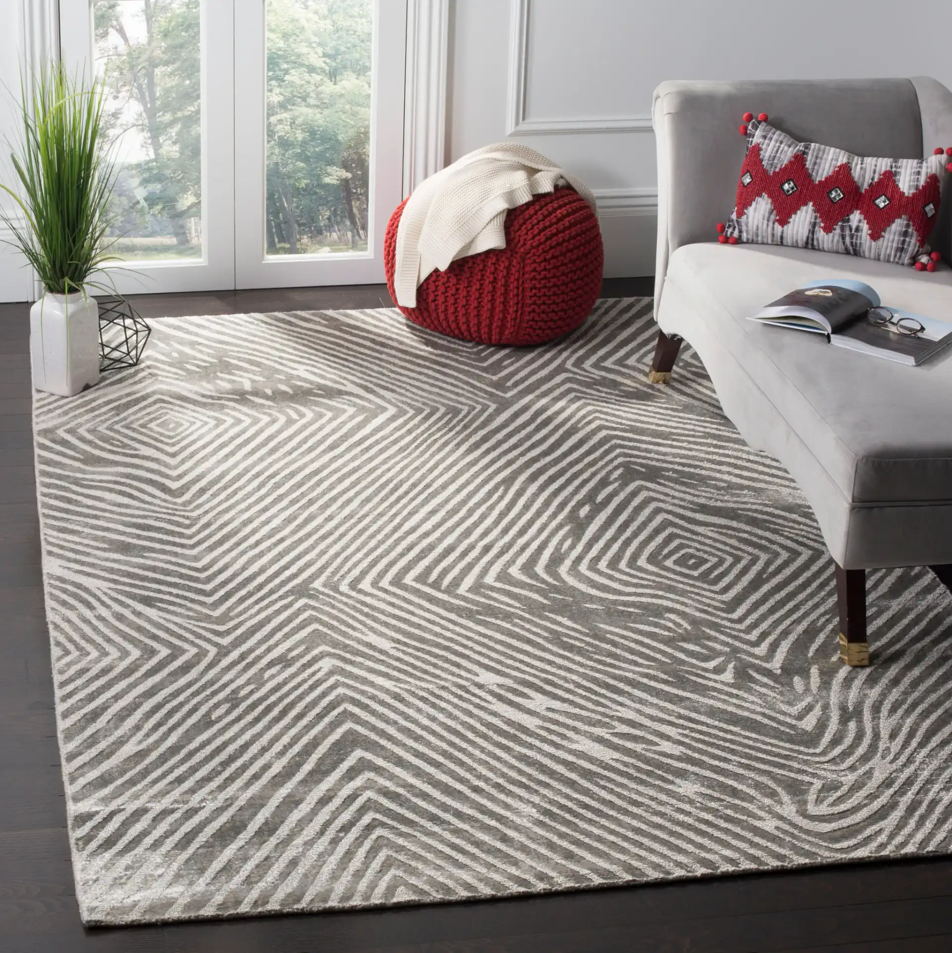 Expression Concentric Diamond Hand-Woven Rug in Dark Gray in a styled room