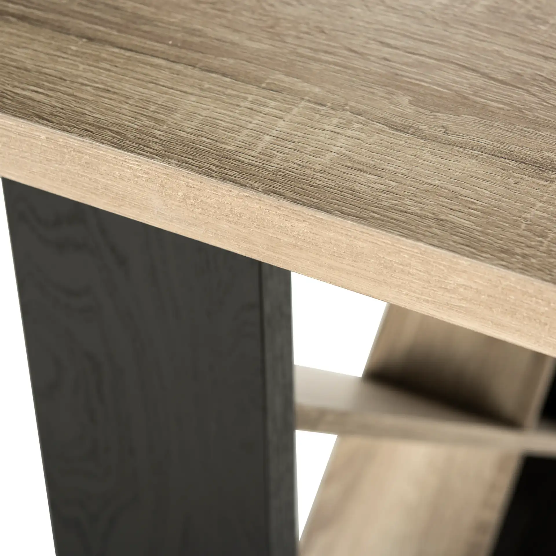 Monty Dining Table in Light Gray, detail view