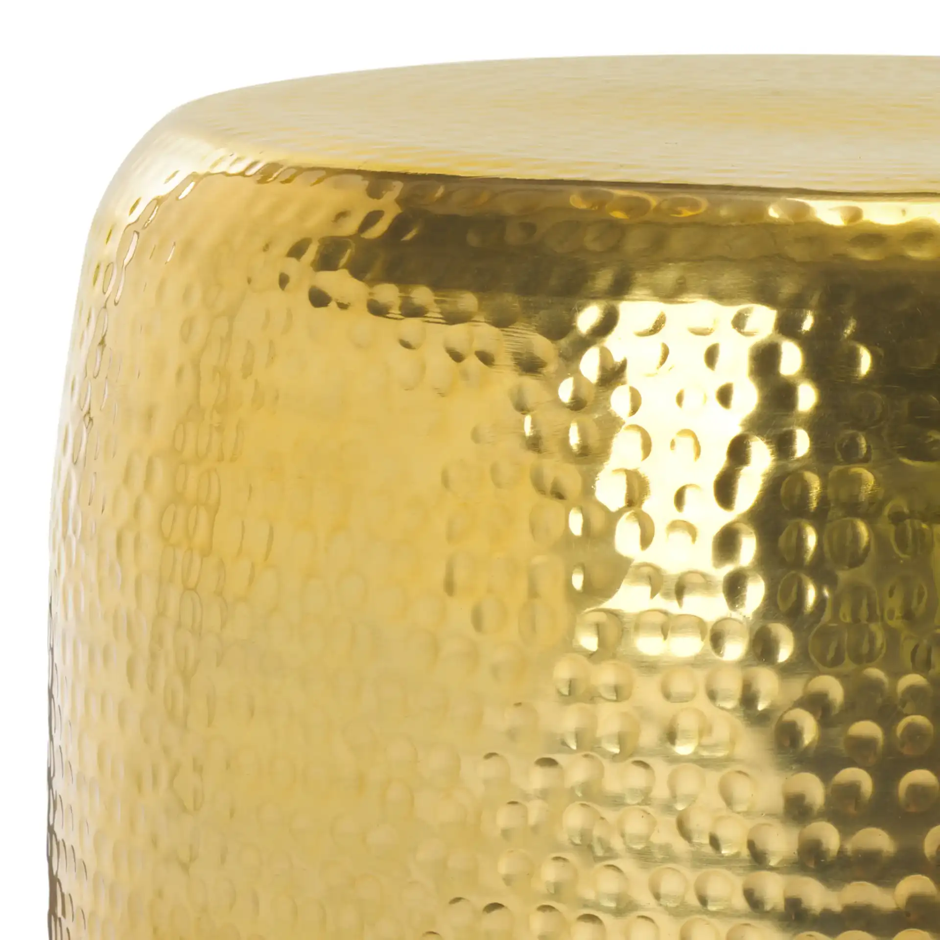 Saanvi Round Accent Table in Champagne Gold / Green in a styled room