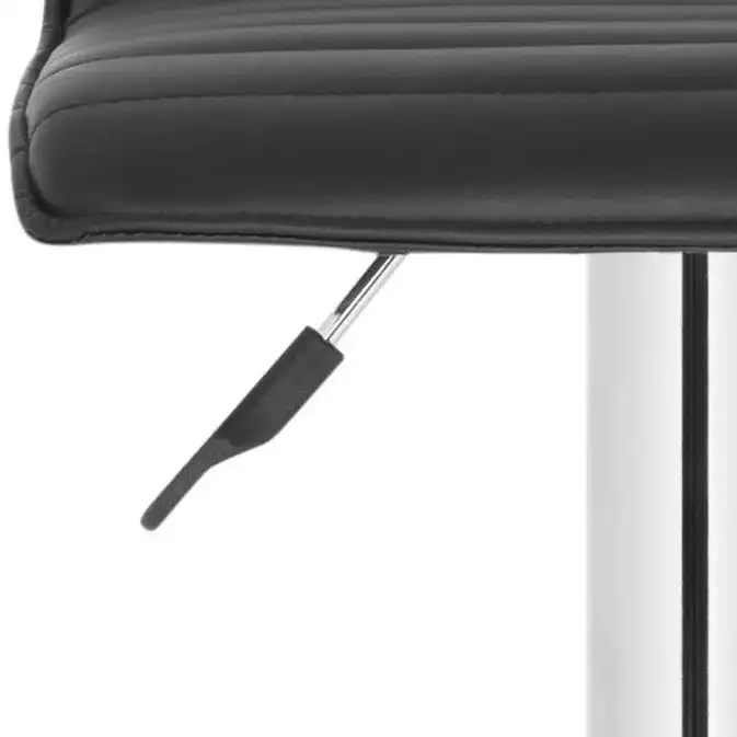 Kemonti Barstool in Black, detail view