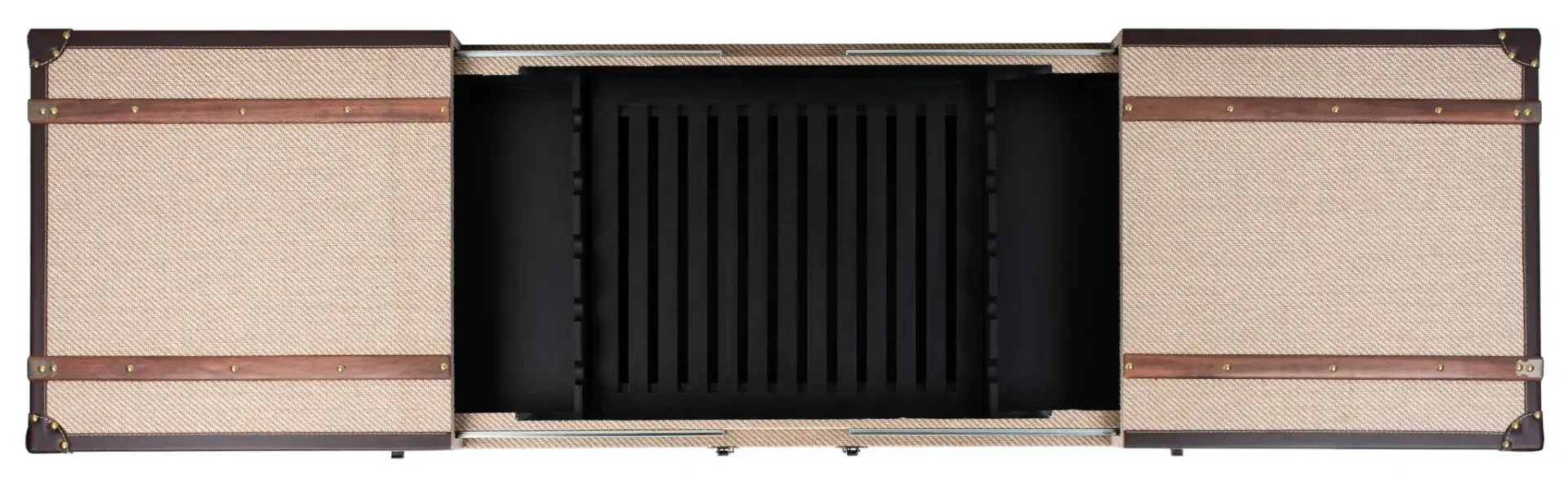 Zoe Trunk in Cognac, detail view