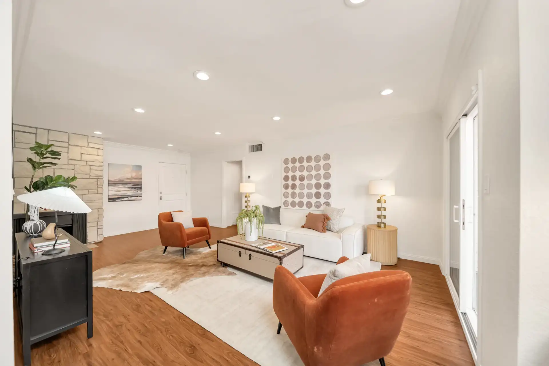 Zoe Trunk in Cognac in a styled room
