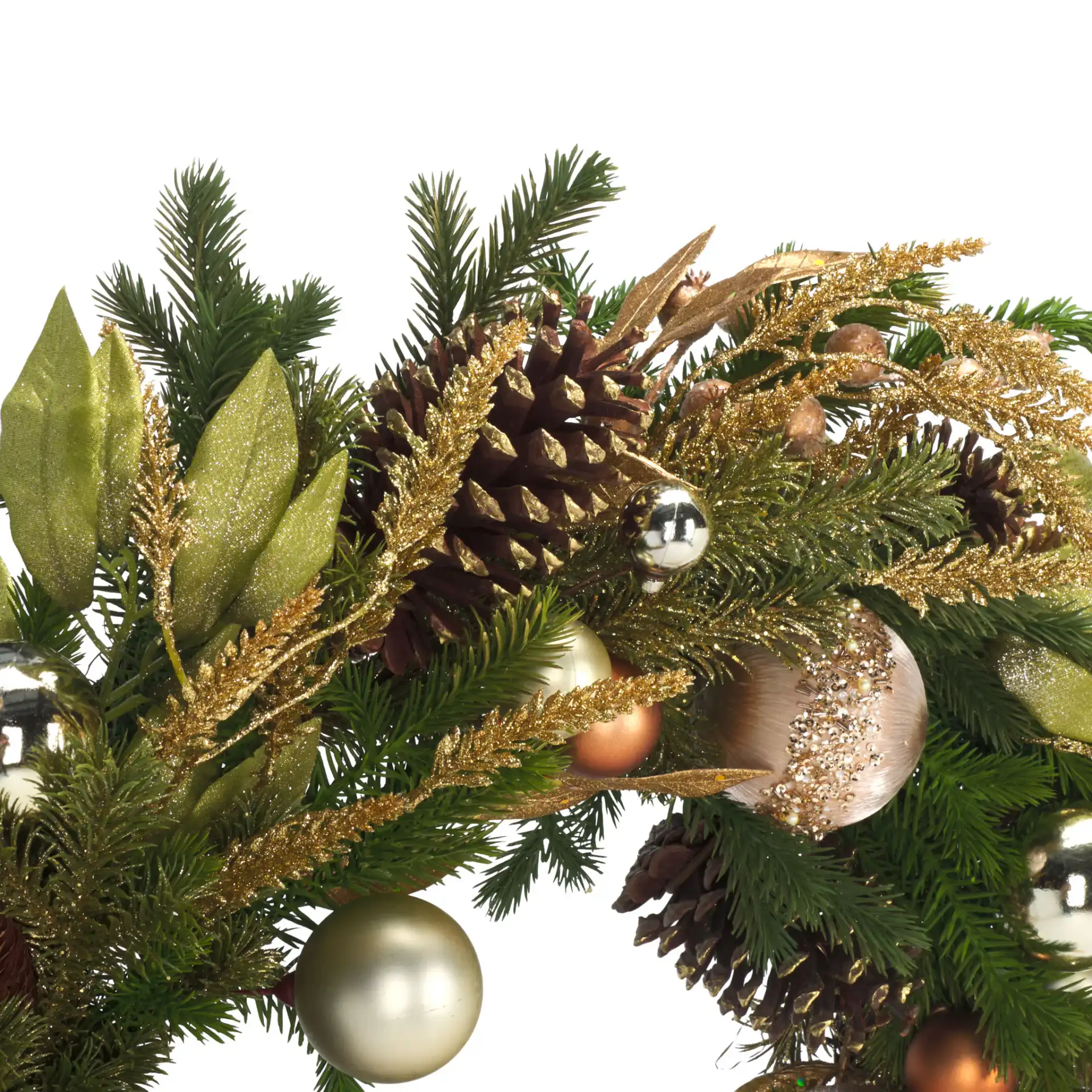 Golden Luxe 28" Wreath in Multi in a styled room