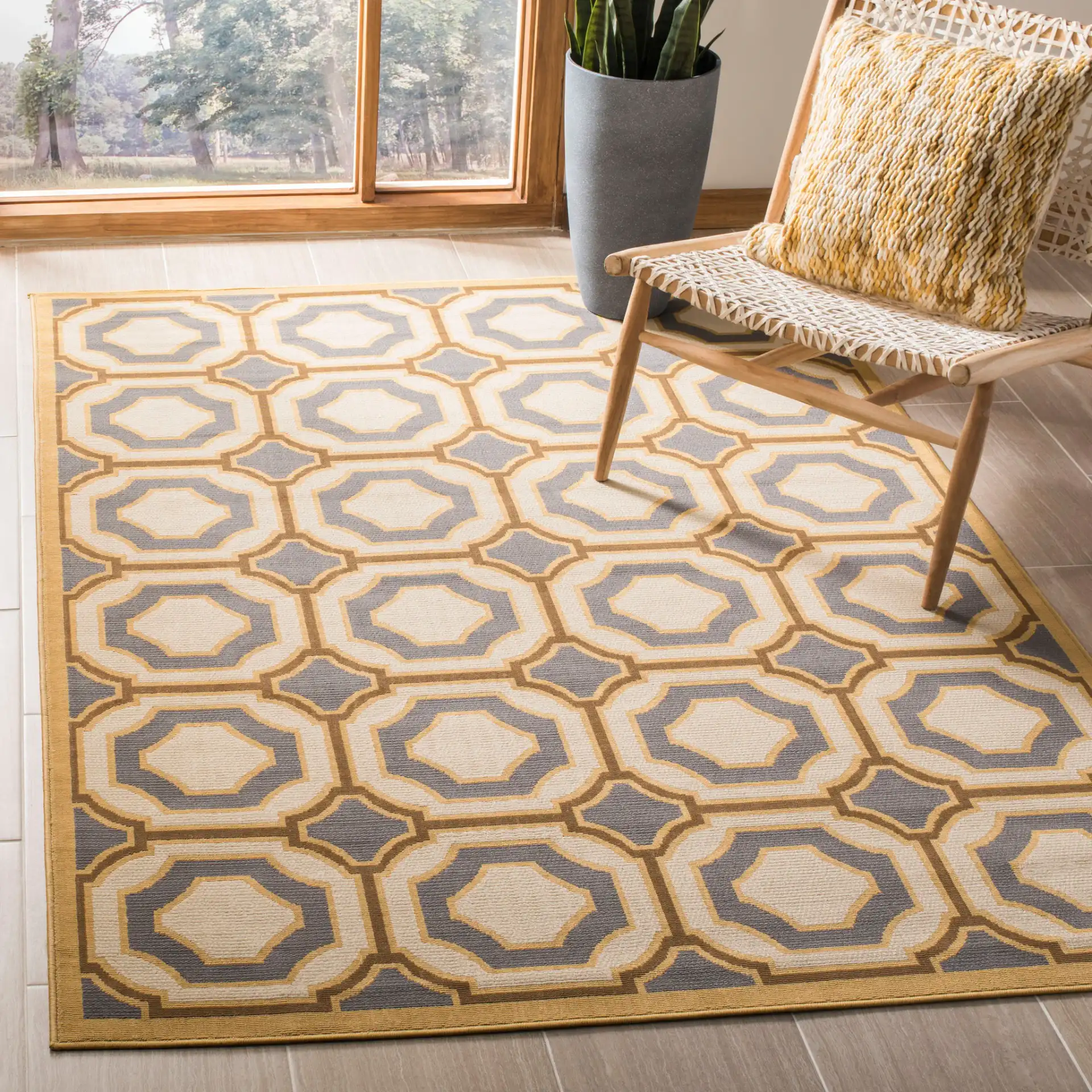 Hampton Geometric Trellis Rug in Dark Gray / Ivory in a styled room
