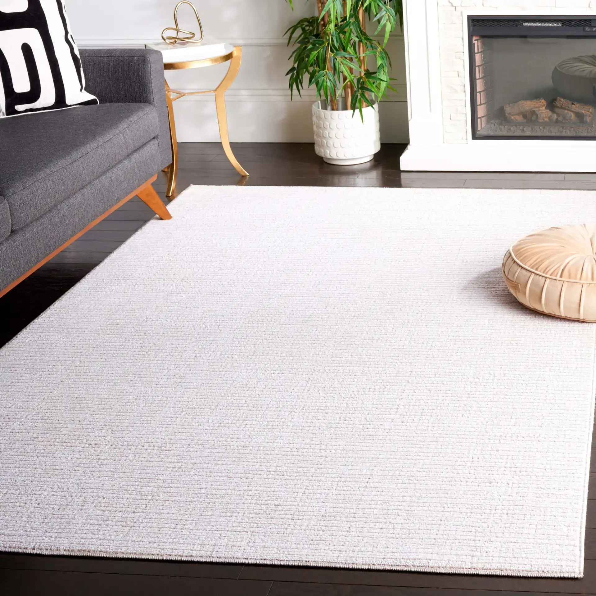 Hunter Ribbed Rug in Ivory / Beige in a styled room