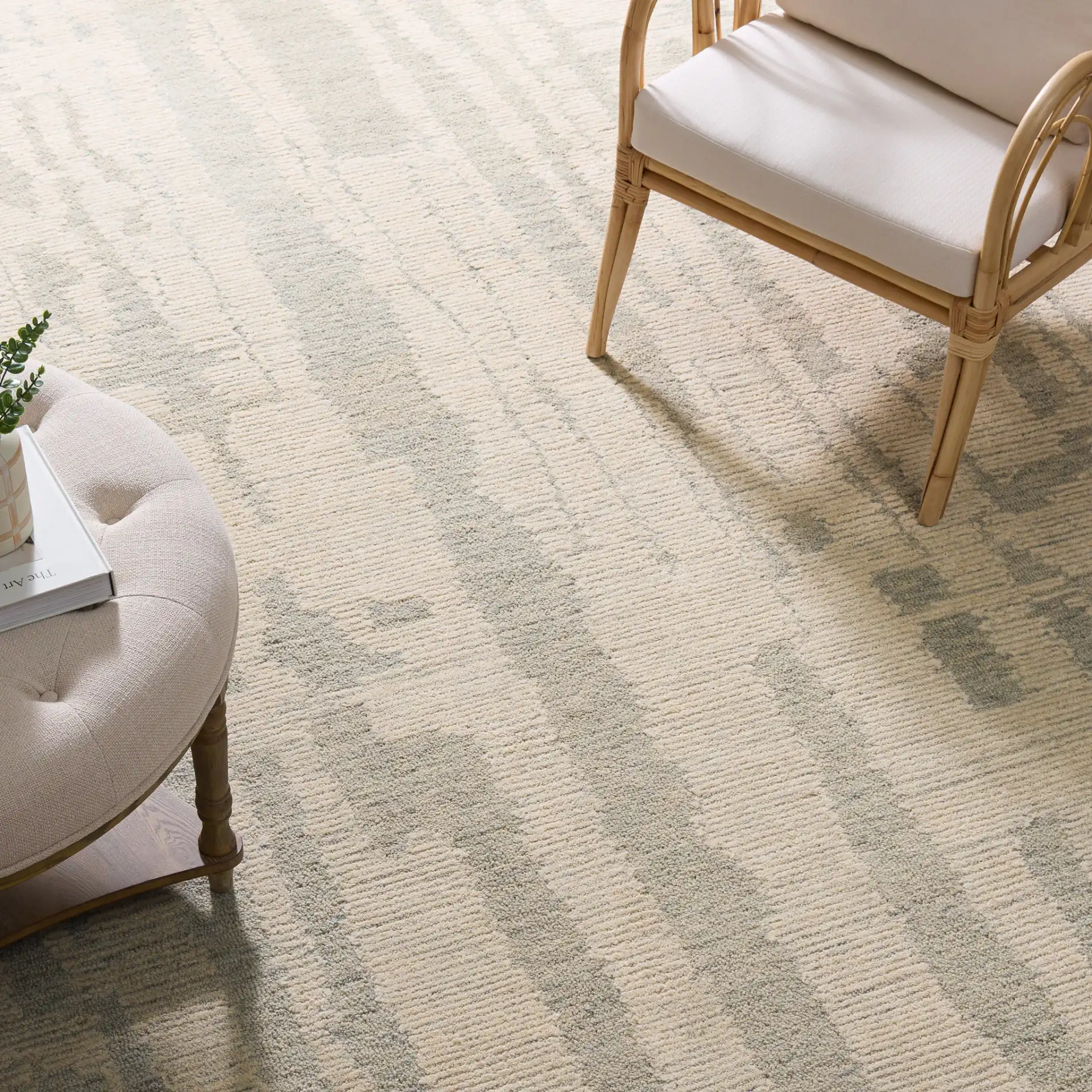Harvest Abstract Linear Hand-Tufted Wool Rug in Ivory / Light Blue in a styled room