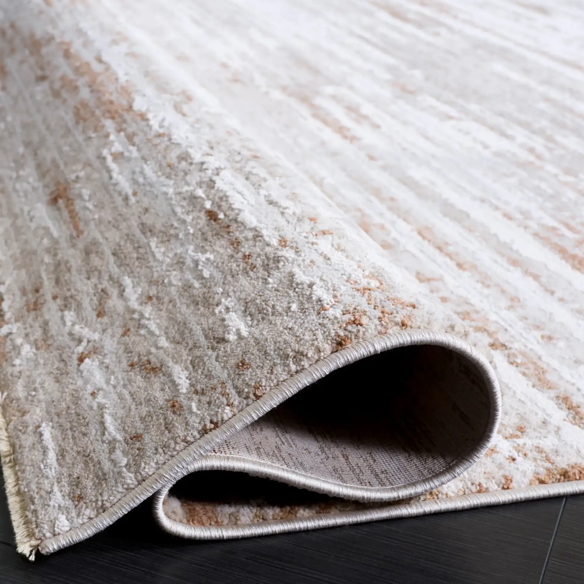 Kendal Modern Rug in Ivory / Gray Rust in a styled room