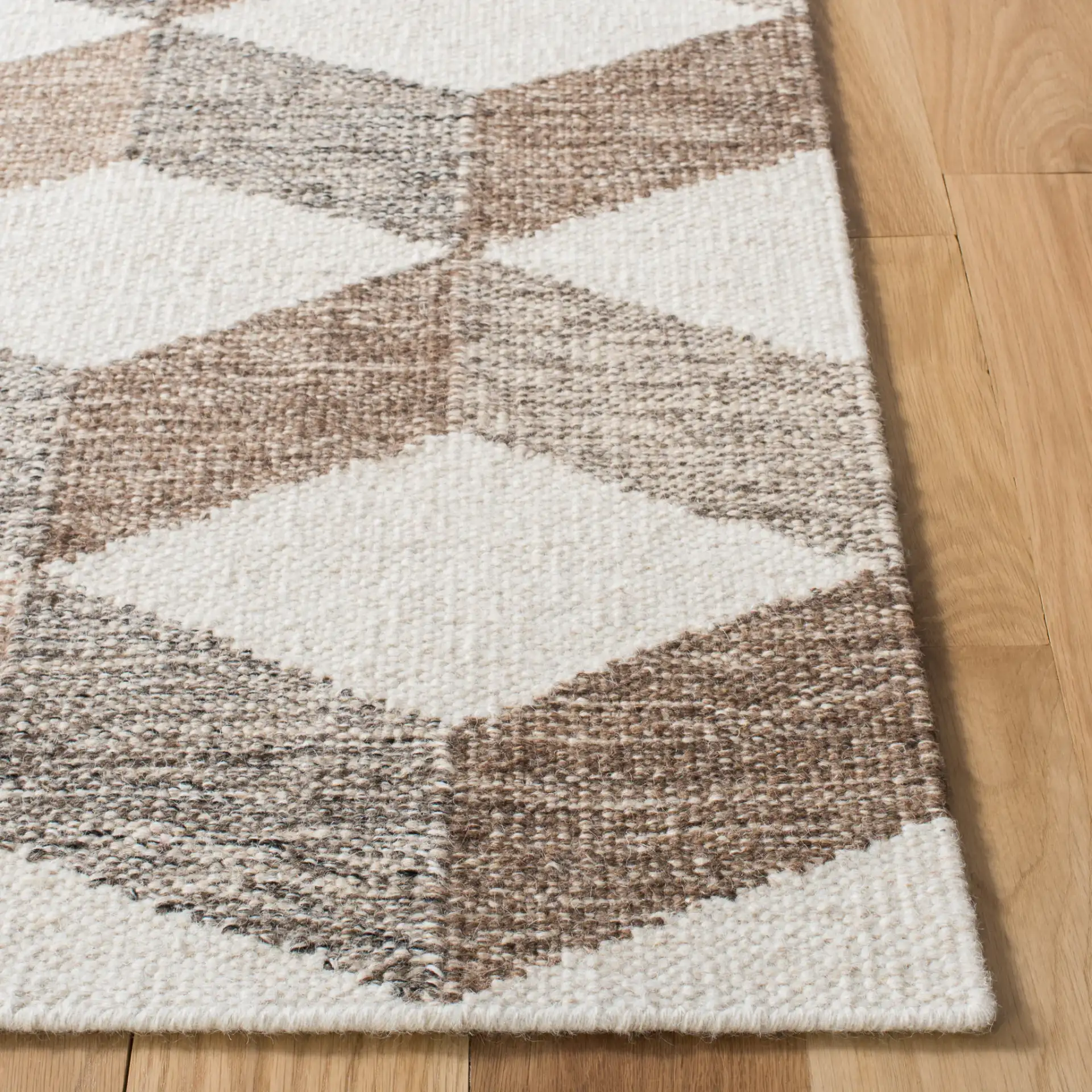 Kilim Cube Flatweave Wool Rug in Ivory / Brown in a styled room