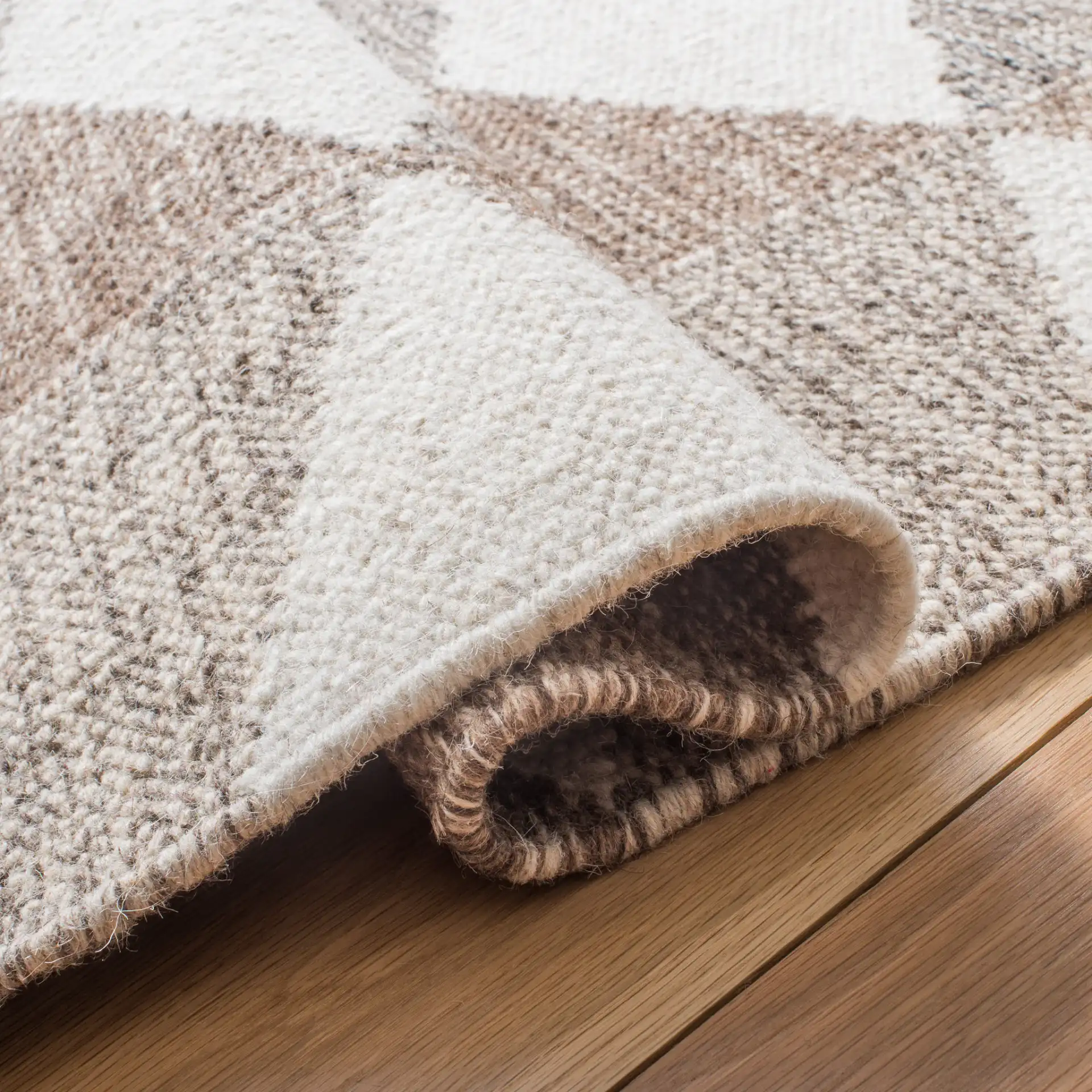 Kilim Cube Flatweave Wool Rug in Ivory / Brown in a styled room