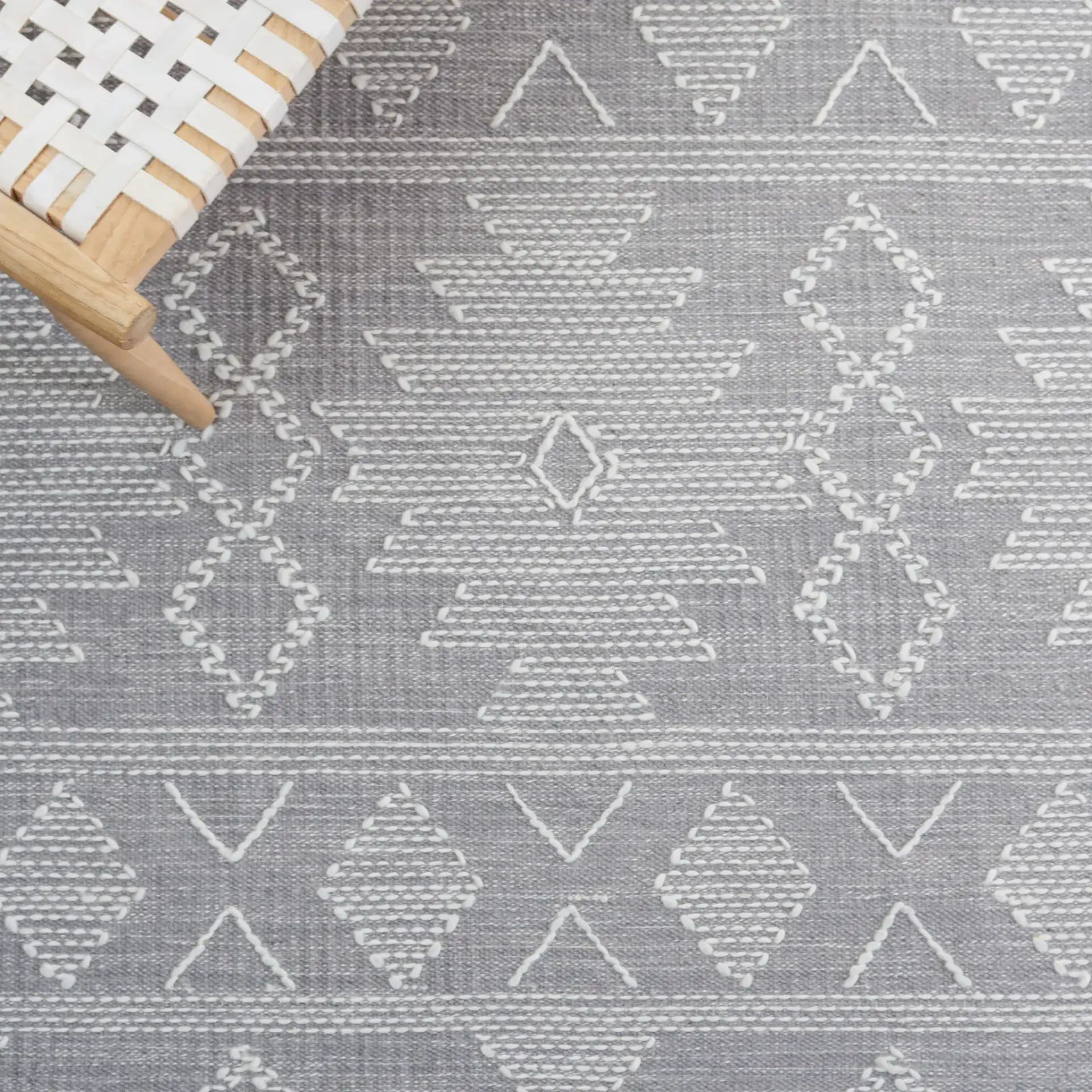 Kilim Banded Tribal Flatweave Rug in Gray / Ivory in a styled room