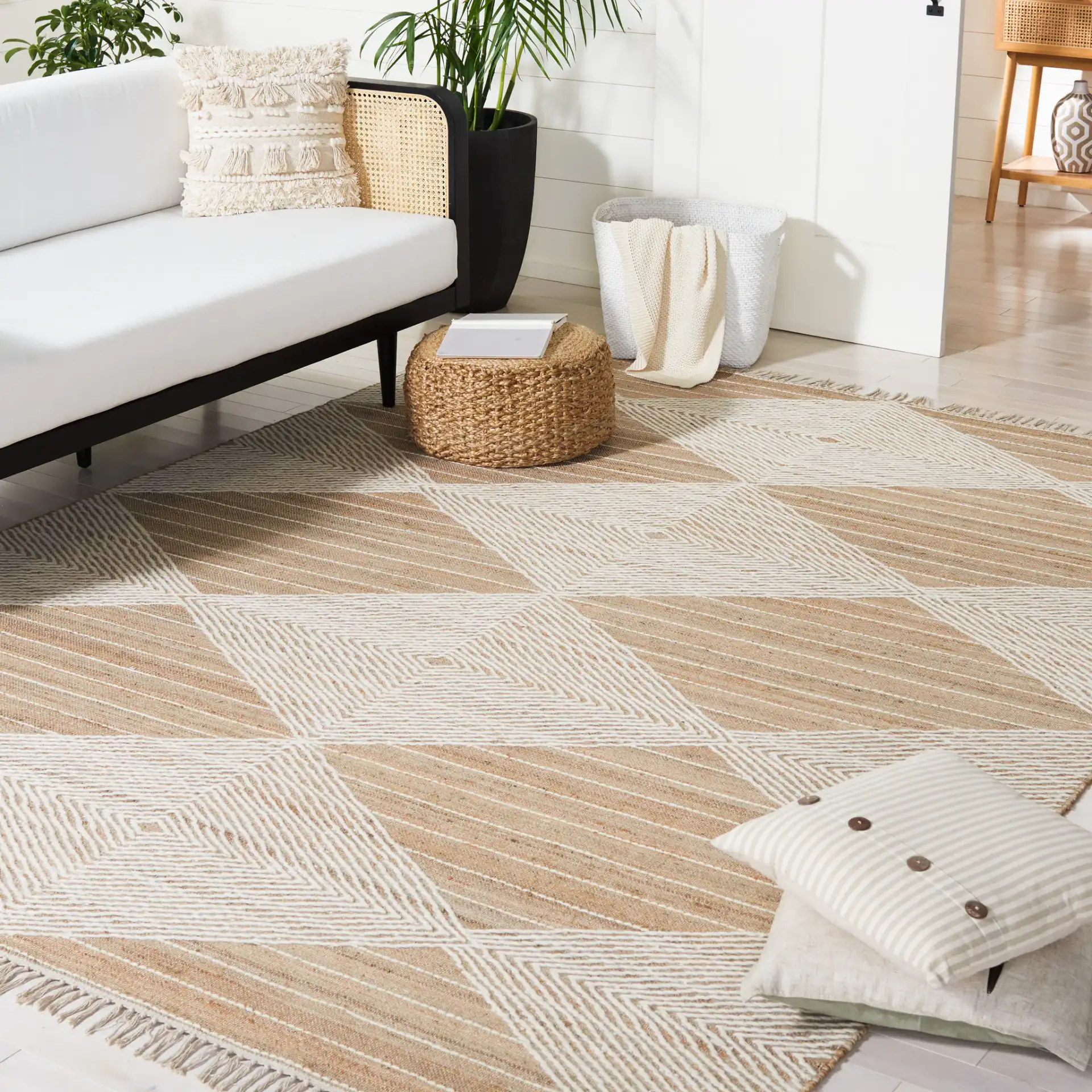 Kilim Coastal Concentric Diamond Hand-Woven Rug in Natural in a styled room