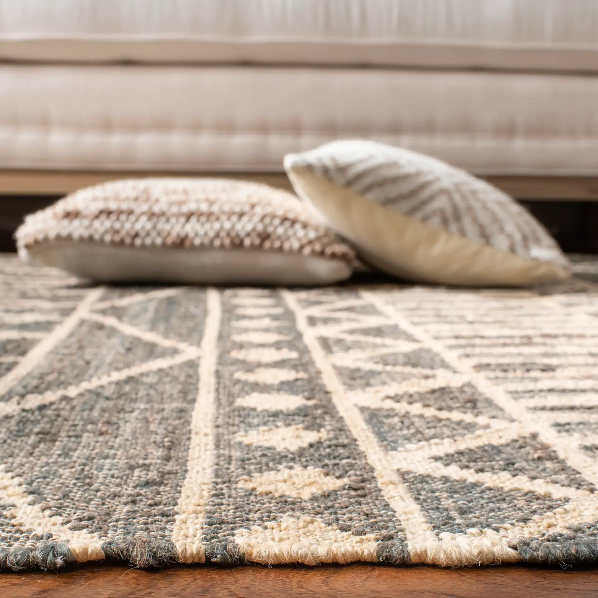 Kilim Chevron Stripe Hand-Loomed Jute Rug in Blue / Beige in a styled room