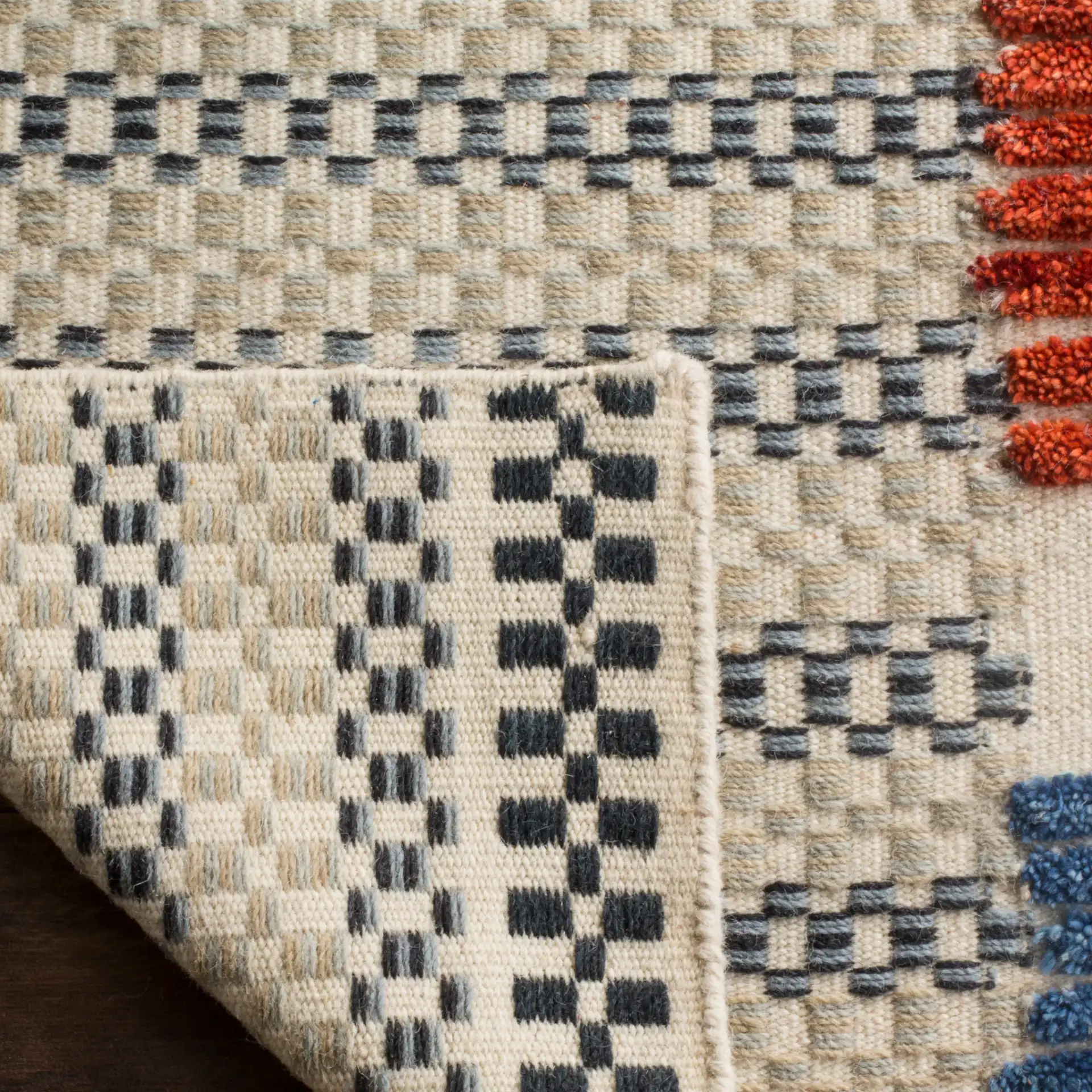 Kilim Patchwork Grid Hand-Woven Wool Rug in Ivory / Multicolor in a styled room