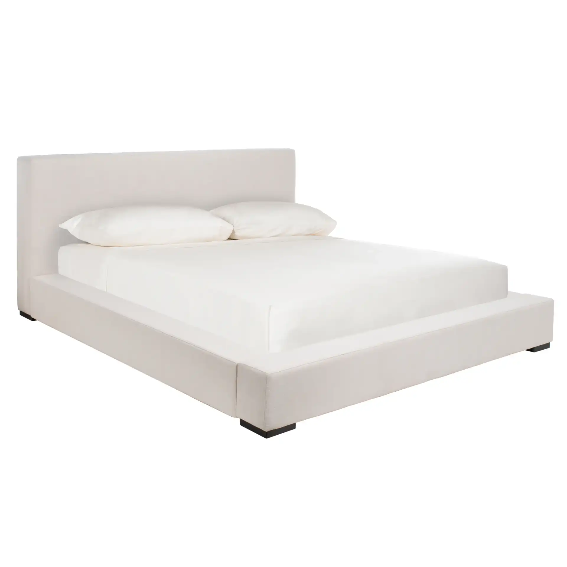 Sasharose Upholstered Bed in Creme, detail view
