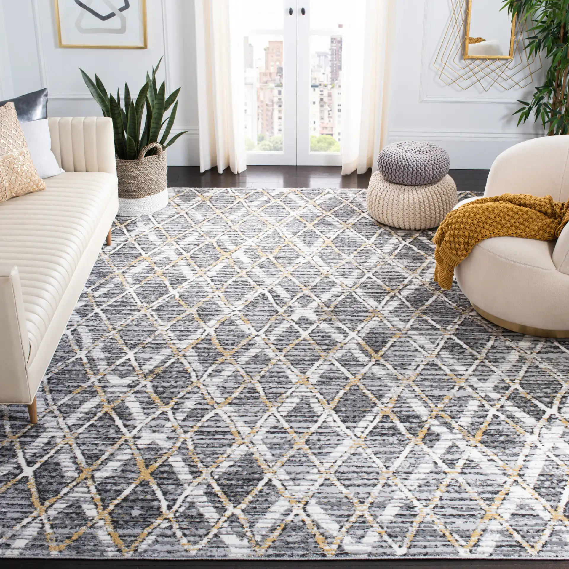 Lagoon Diamond Lattice Rug in Gray / Gold in a styled room